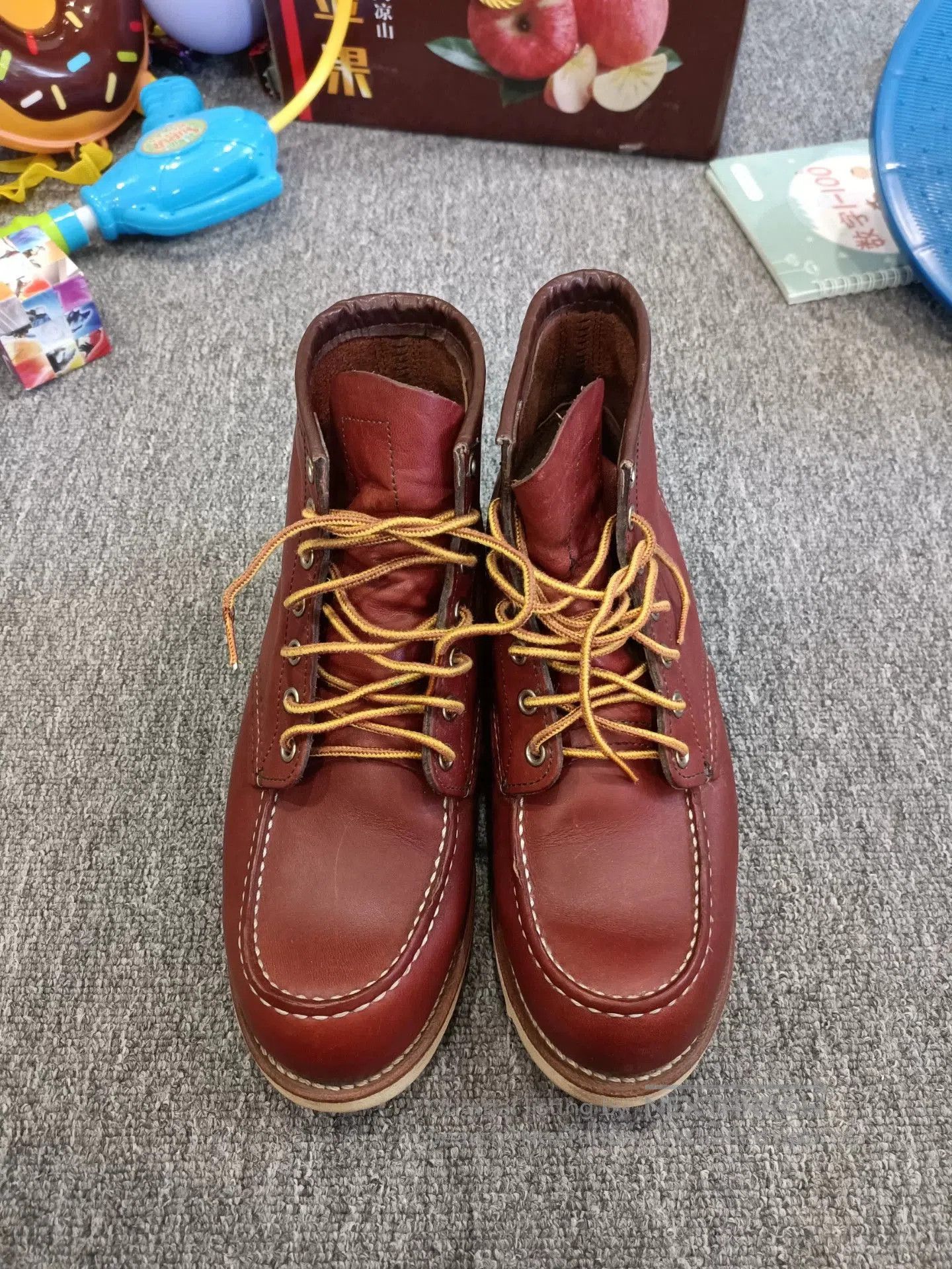 Red Wing Red Wing 9106 Size 8D. Size US 8 / EU 41 - 1 Thumbnail
