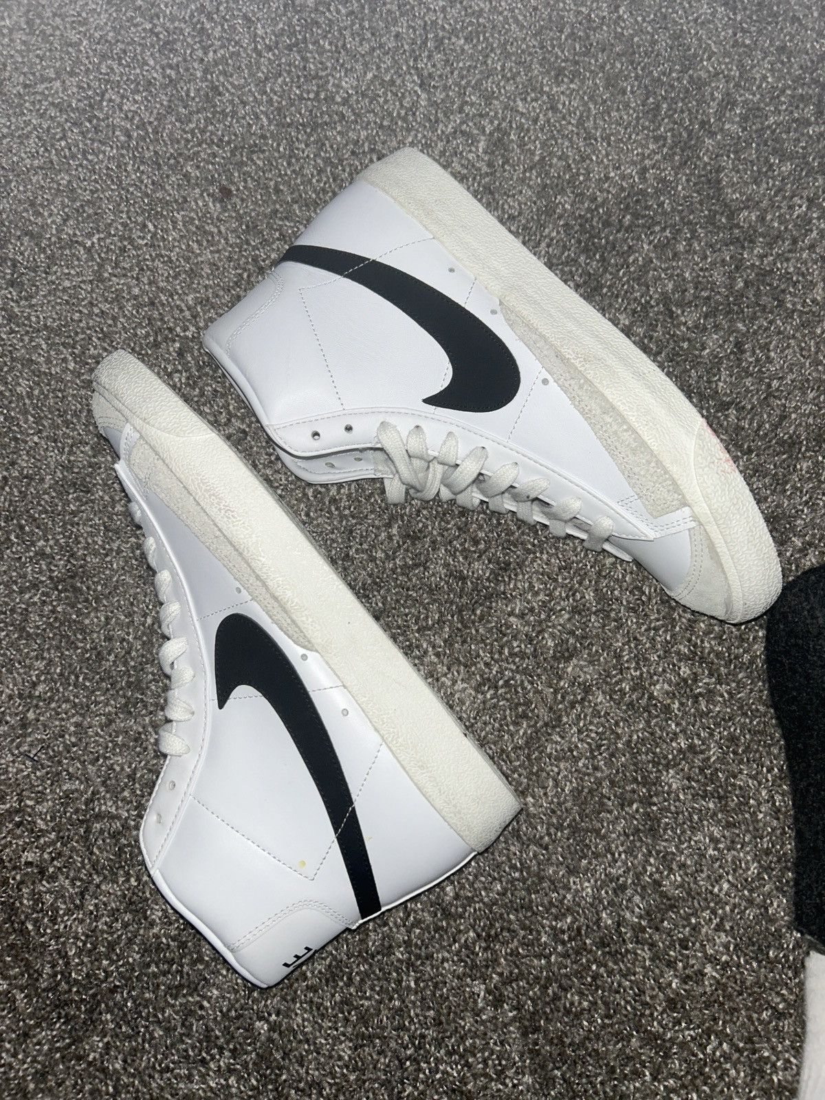 Nike Nike Blazer Mid 77 Size US 10.5 / EU 43-44 - 5 Thumbnail