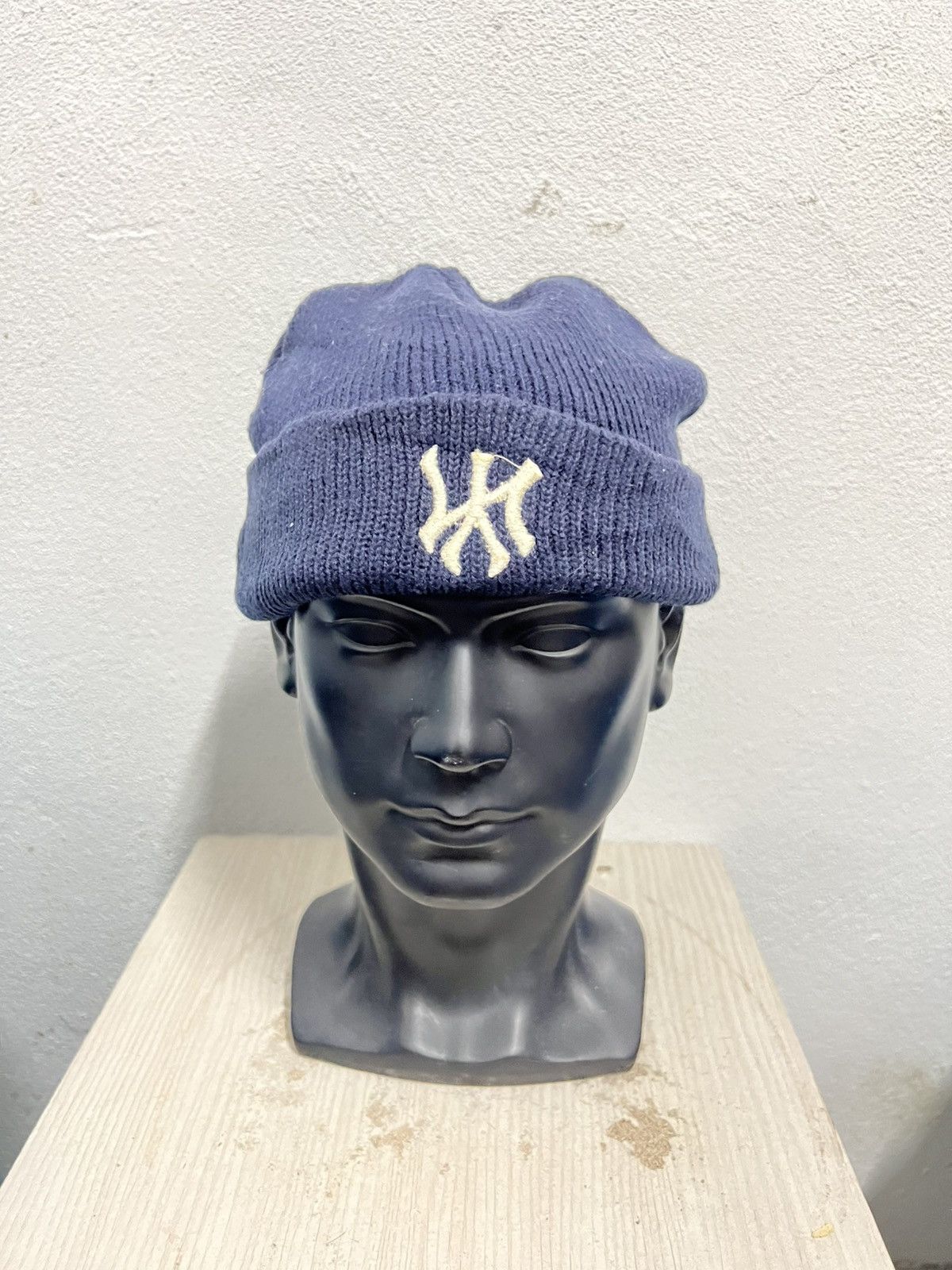New York Yankees Vintage New York Yankees MLB Beanie Hat Size ONE SIZE - 2 Thumbnail