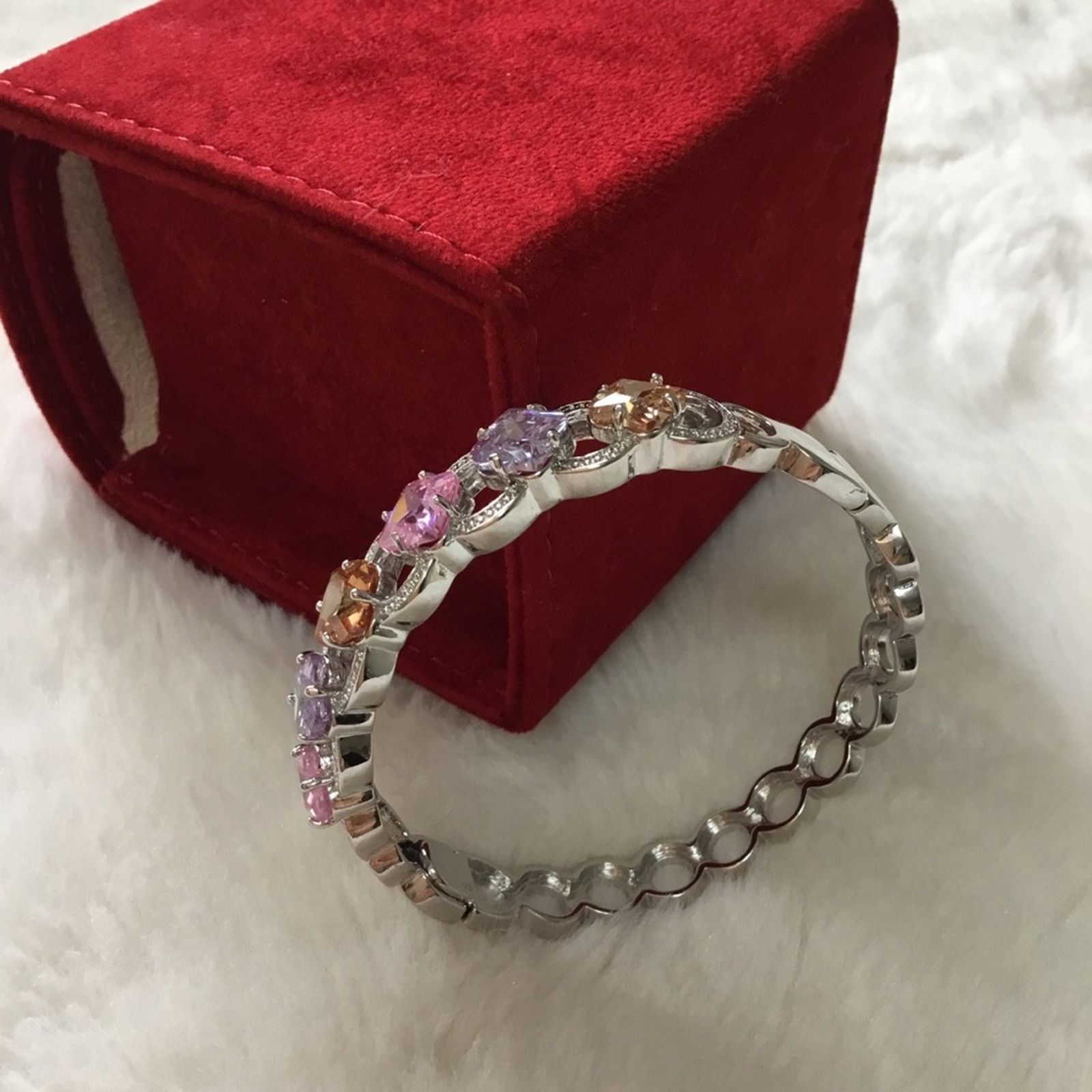 Other Silver Multi-Crystal Bracelet Size ONE SIZE - 1 Thumbnail