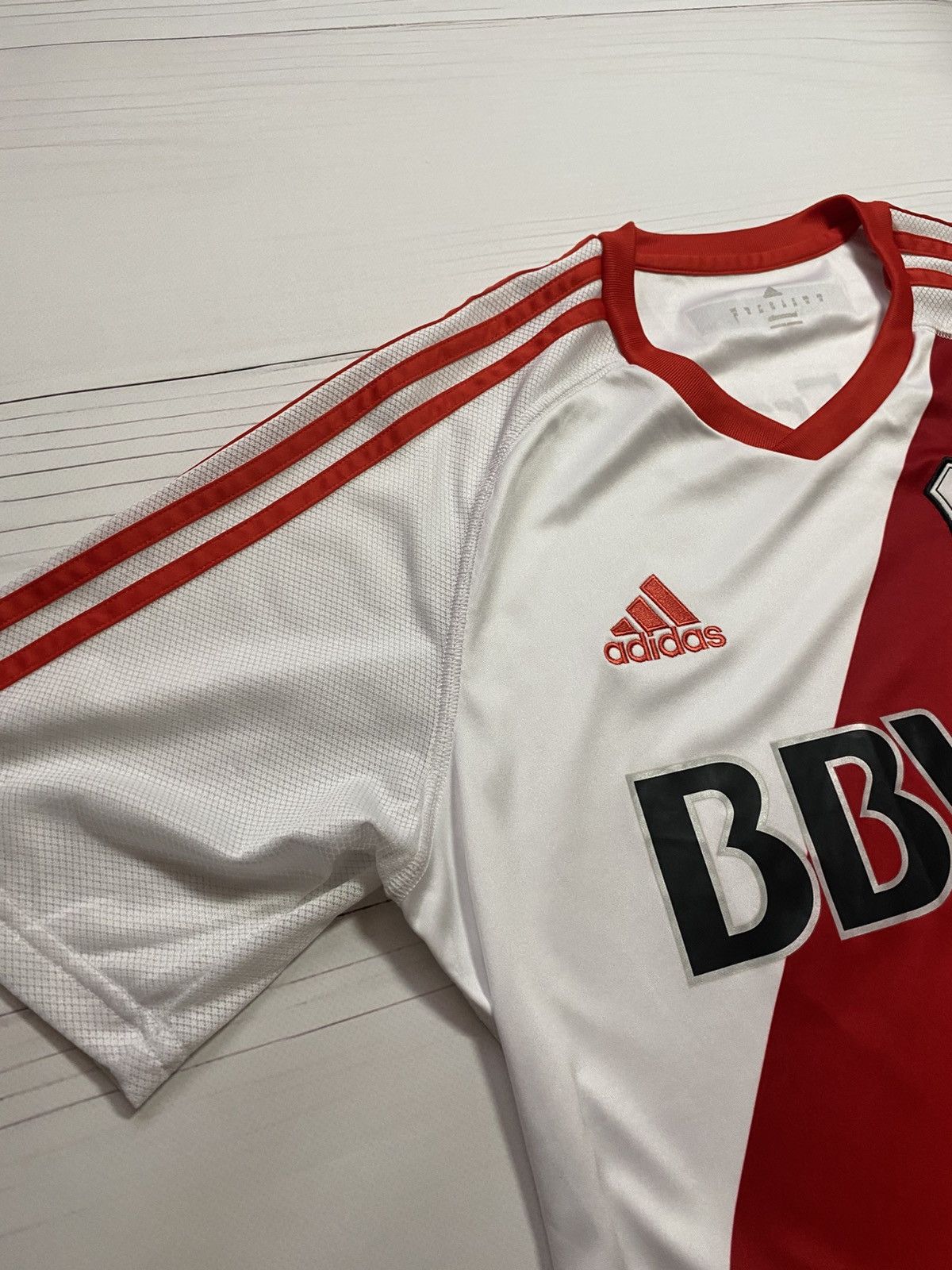 Adidas Adidas River Plate 2016/17 home soccer football y2k jersey Size US M / EU 48-50 / 2 - 14 Thumbnail