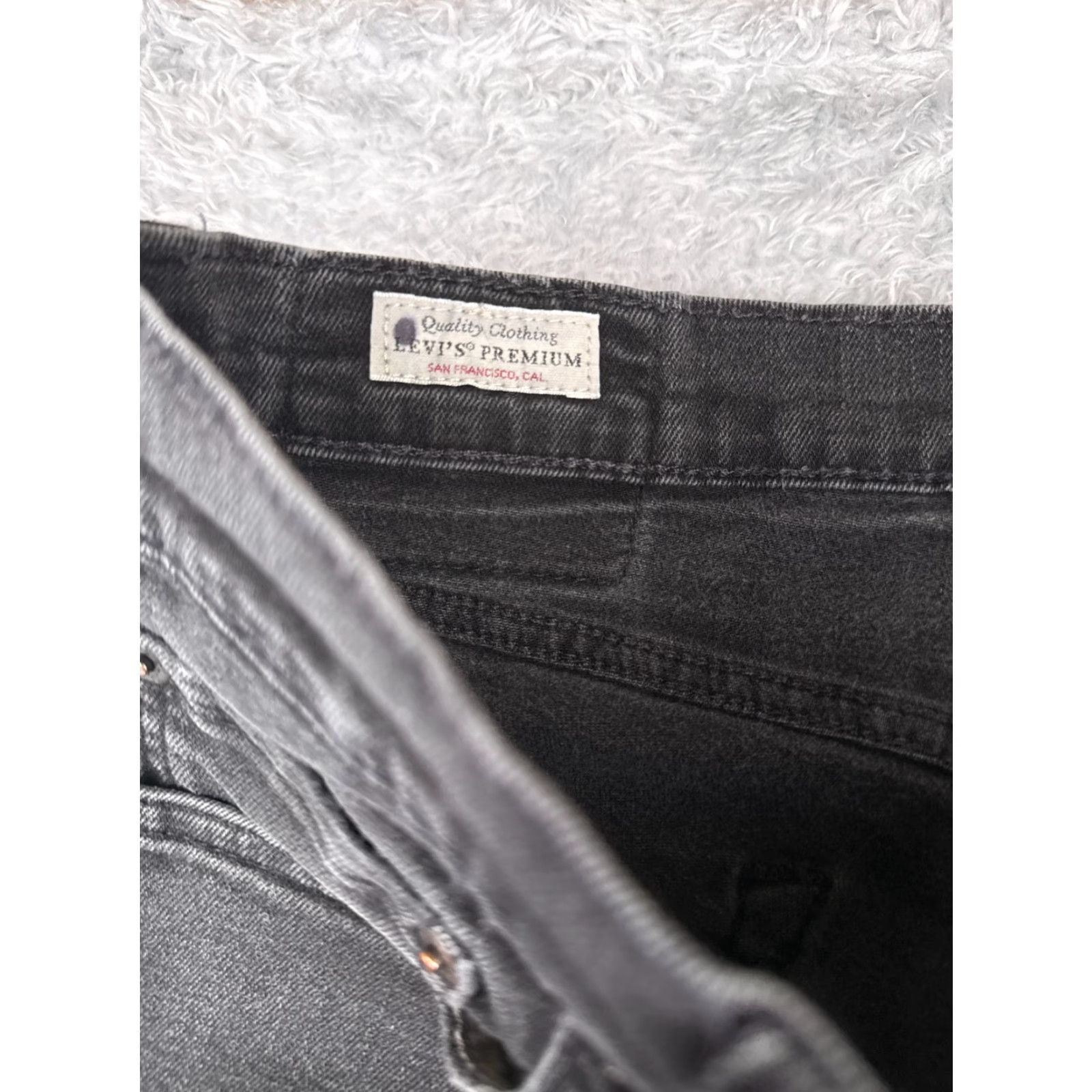 Levi's Levi's Jeans Adult 31 Black Denim Slim 511 Cotton Blend 5-Pocket Design Zip Inseam 28 in Regular Mens Size US 31 - 6 Thumbnail
