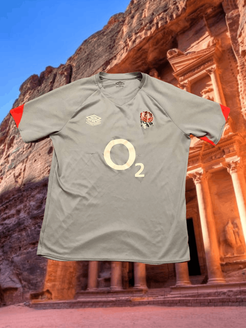 Umbro Vintage T-Shirt Y2K O2 Jersey Umbro logo sportwear Size US L / EU 52-54 / 3 - 1 Thumbnail