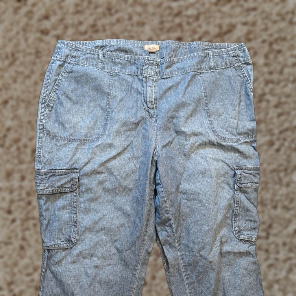 J. Jill J Jill Jeans Womens 18 Petite Blue Chambray Cargo Lightweight Straight Casual Size 40" / US 18 - 1 Thumbnail