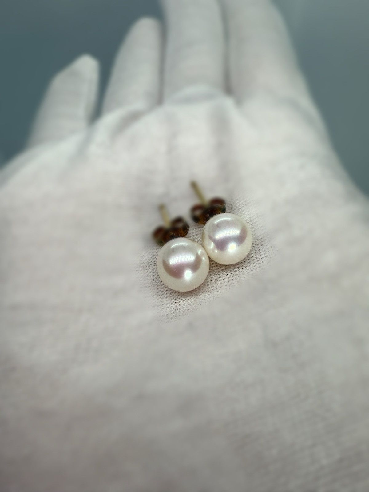 Nordstrom Classic 8mm Akoya White Pearl Stud Earrings -Women’s Jewelry Size ONE SIZE - 8 Thumbnail