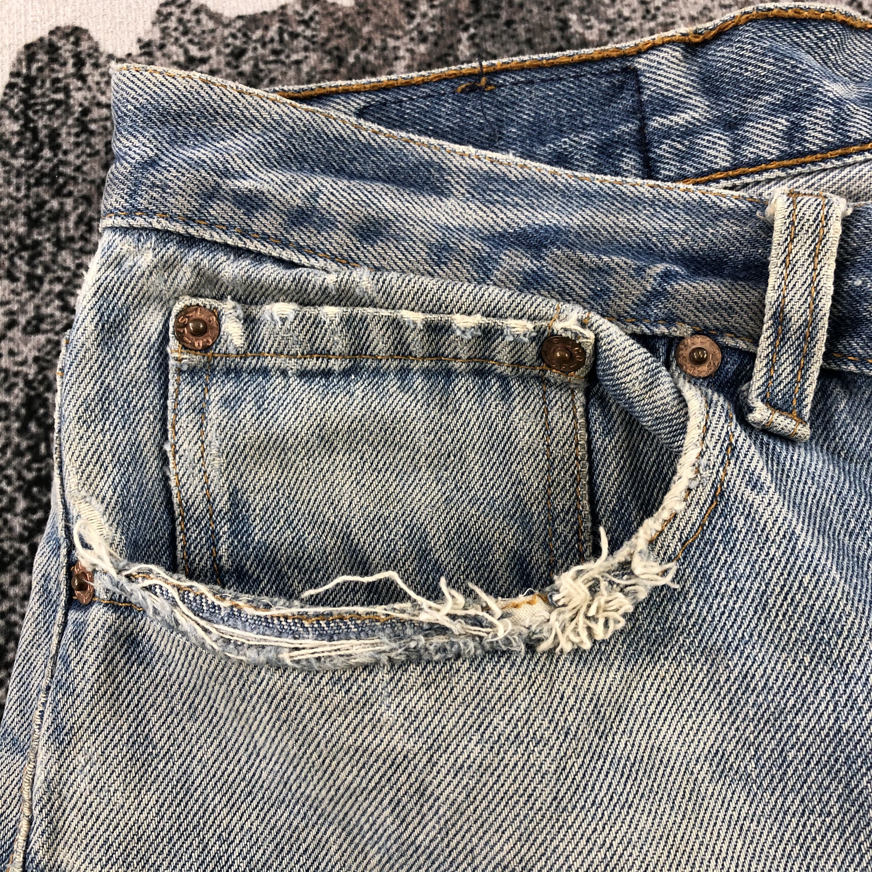 Levi's Vintage 90s Levi's 501 Jeans Distressed Denim KJ889 Size US 36 / EU 52 - 14 Thumbnail
