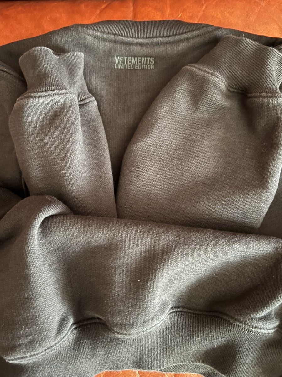 Vetements Vetements “Think Differently” sweatshirt Size US XL / EU 56 / 4 - 6 Thumbnail