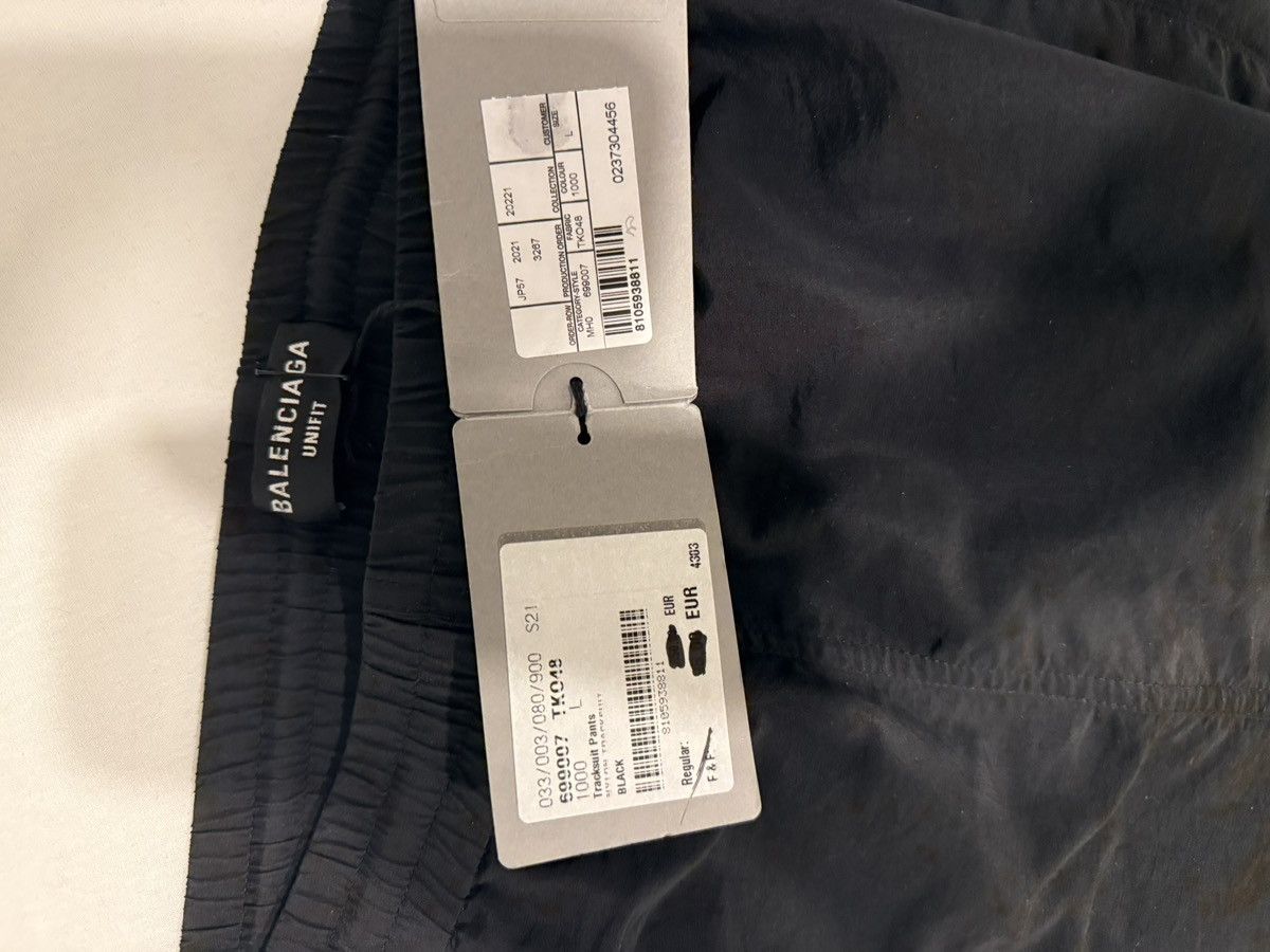 Balenciaga Balenciaga Sporty B Trackpants Size US 32 / EU 48 - 11 Thumbnail