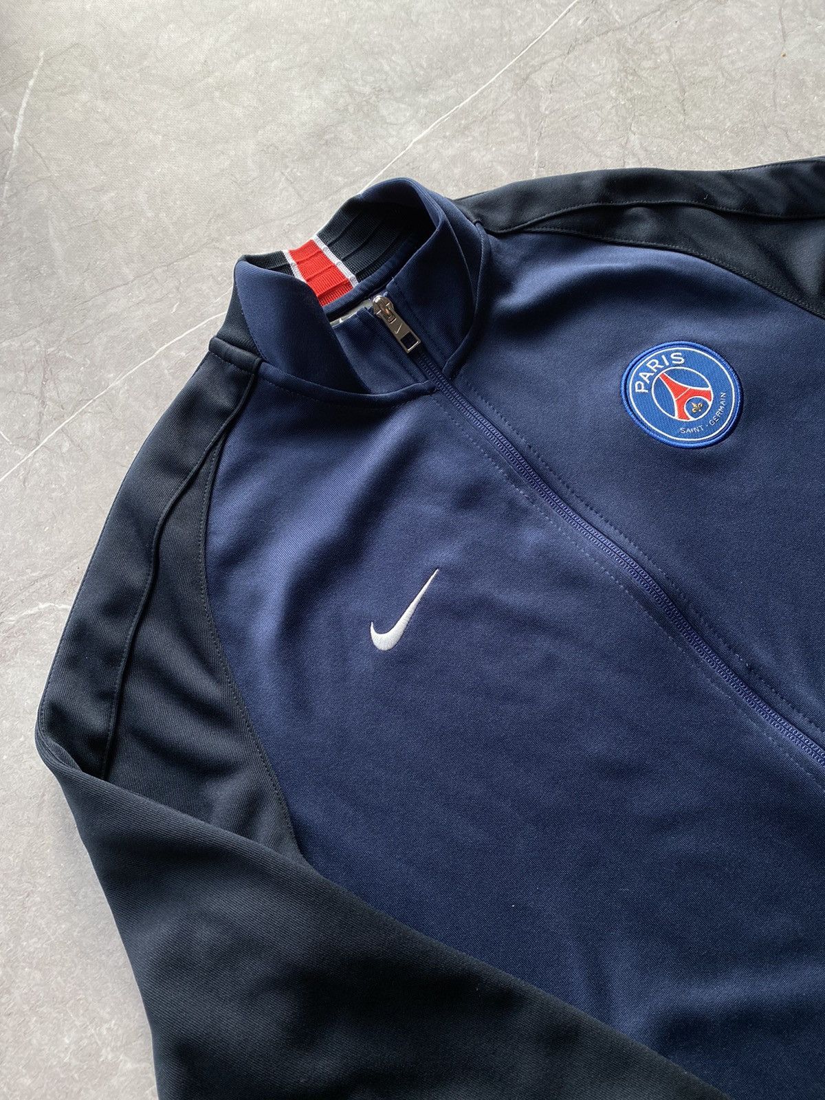 Nike Vintage 2015 Nike PSG Paris Saint German Track Jacket Size US M / EU 48-50 / 2 - 3 Thumbnail