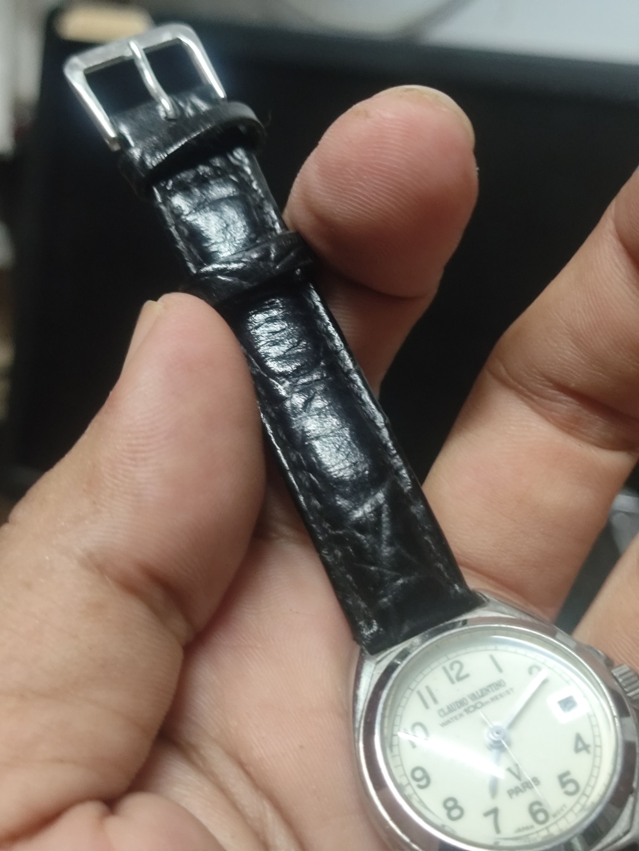 Vintage RETRO DESIGN "CLAUDIO VALENTINO PARIS" (Ladies Watch ) Size ONE SIZE - 9 Thumbnail