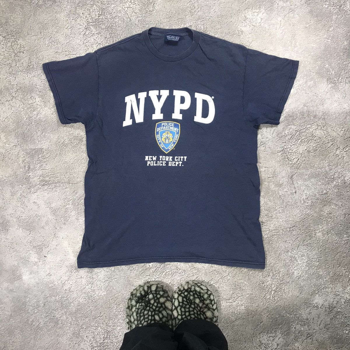 Vintage 90s NYPD Graphic Tee Sun Faded Streetwear Cropped L