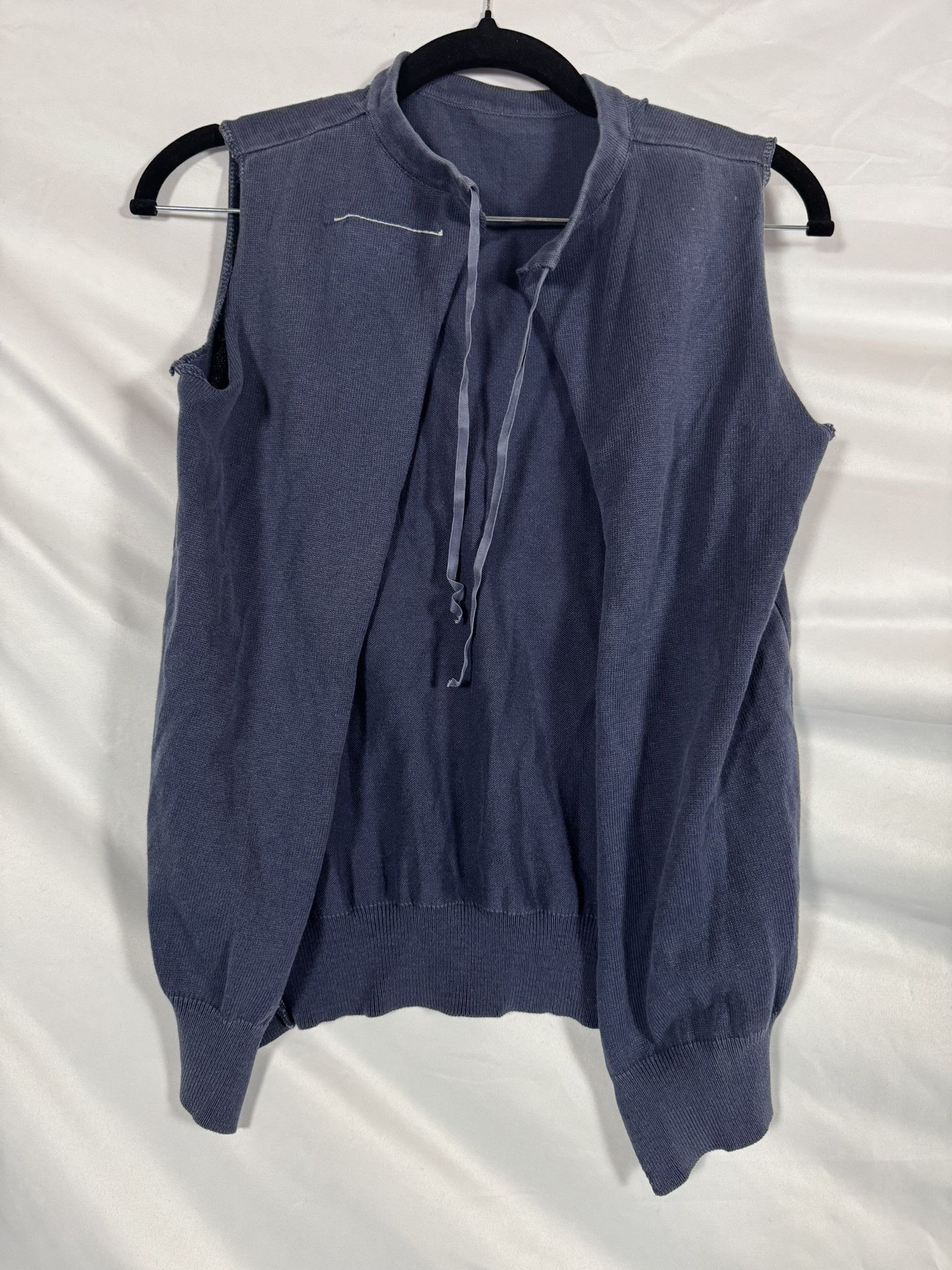 Maison Margiela Vintage Blue Maison Martin Margiela Miss Deanna Sweater Size L / US 10 / IT 46 - 1 Thumbnail