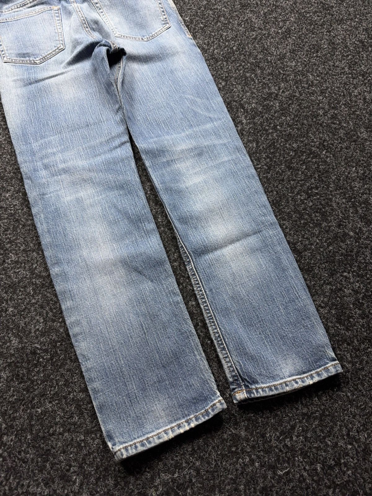 Diesel Luxury Diesel 00s D-Eetar Y2K Distressed Light Wash Jeans Size US 29 - 17 Thumbnail