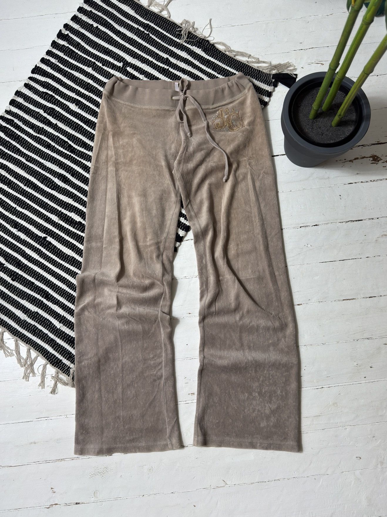 Juicy Couture VINTAGE VELOUR JUICY COUTURE 2000s PANTS Size 30" / US 8 / IT 44 - 4 Thumbnail