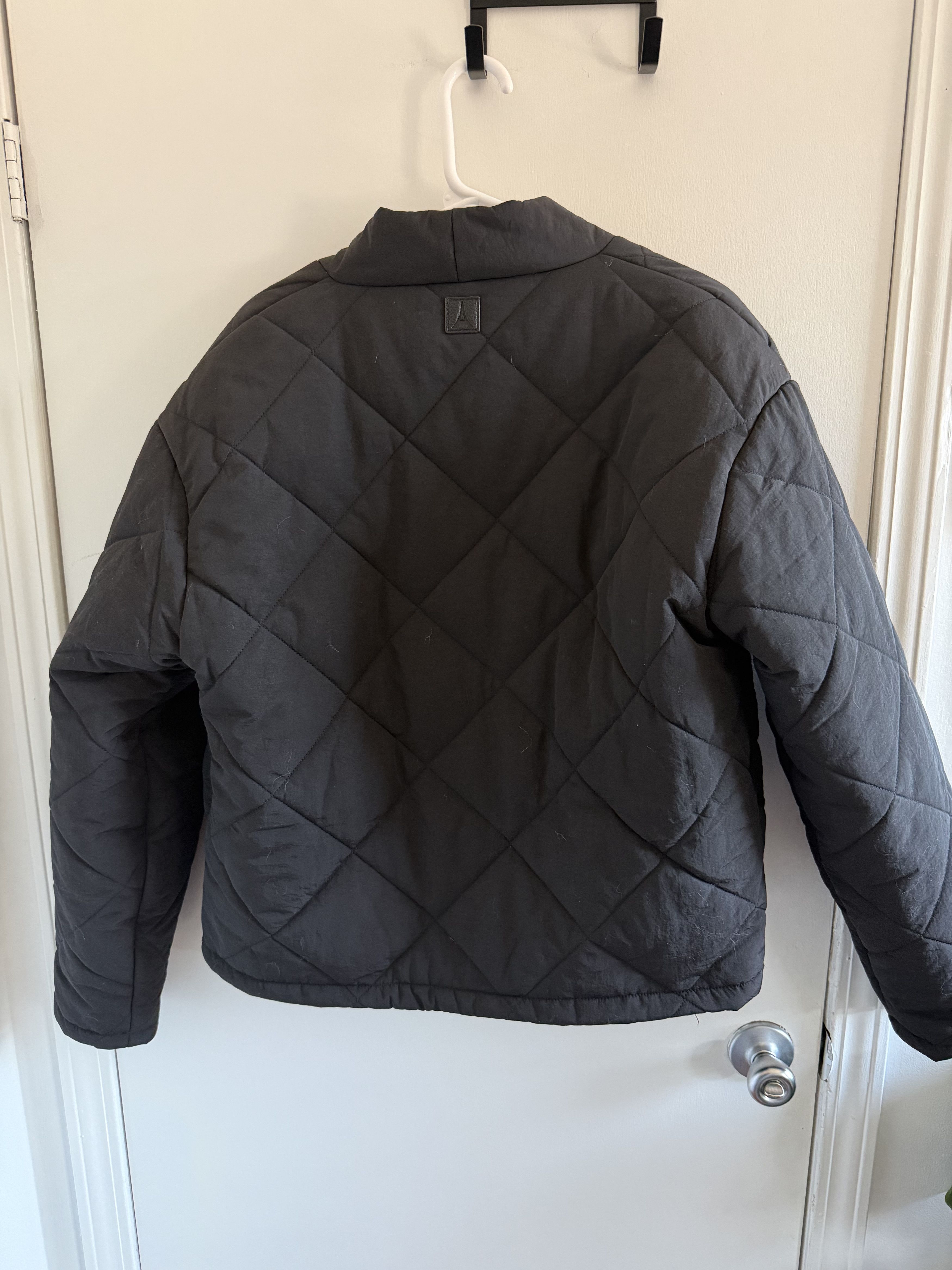 Maniere De Vior Emil Kimono Wrap Black Puffer Jacket Sz m Size US M / EU 48-50 / 2 - 2 Thumbnail