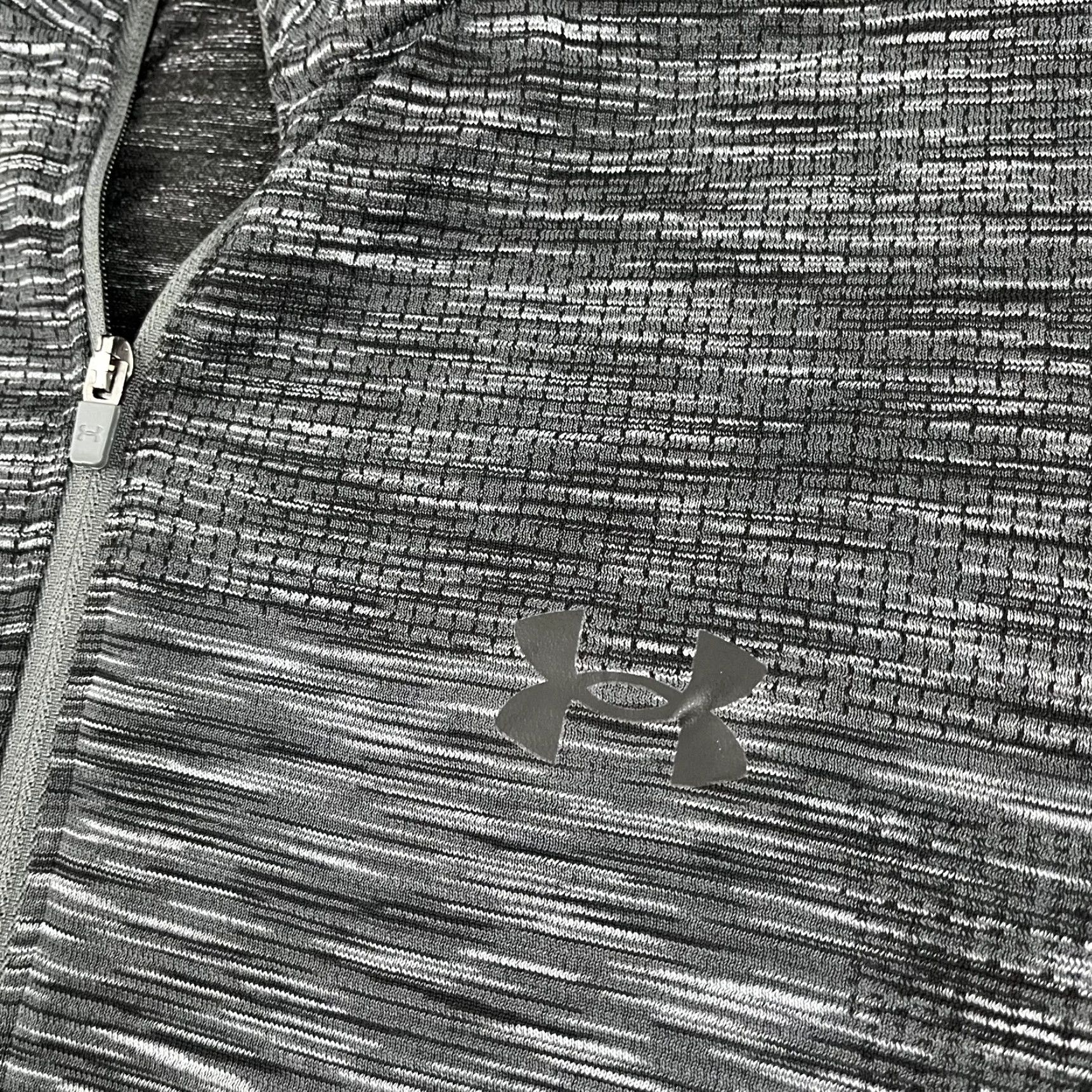 Under Armour UNDER ARMOUR Pullover Mens Medium Fitted Heather Gray Golf Performance Stretch Size US M / EU 48-50 / 2 - 2 Thumbnail