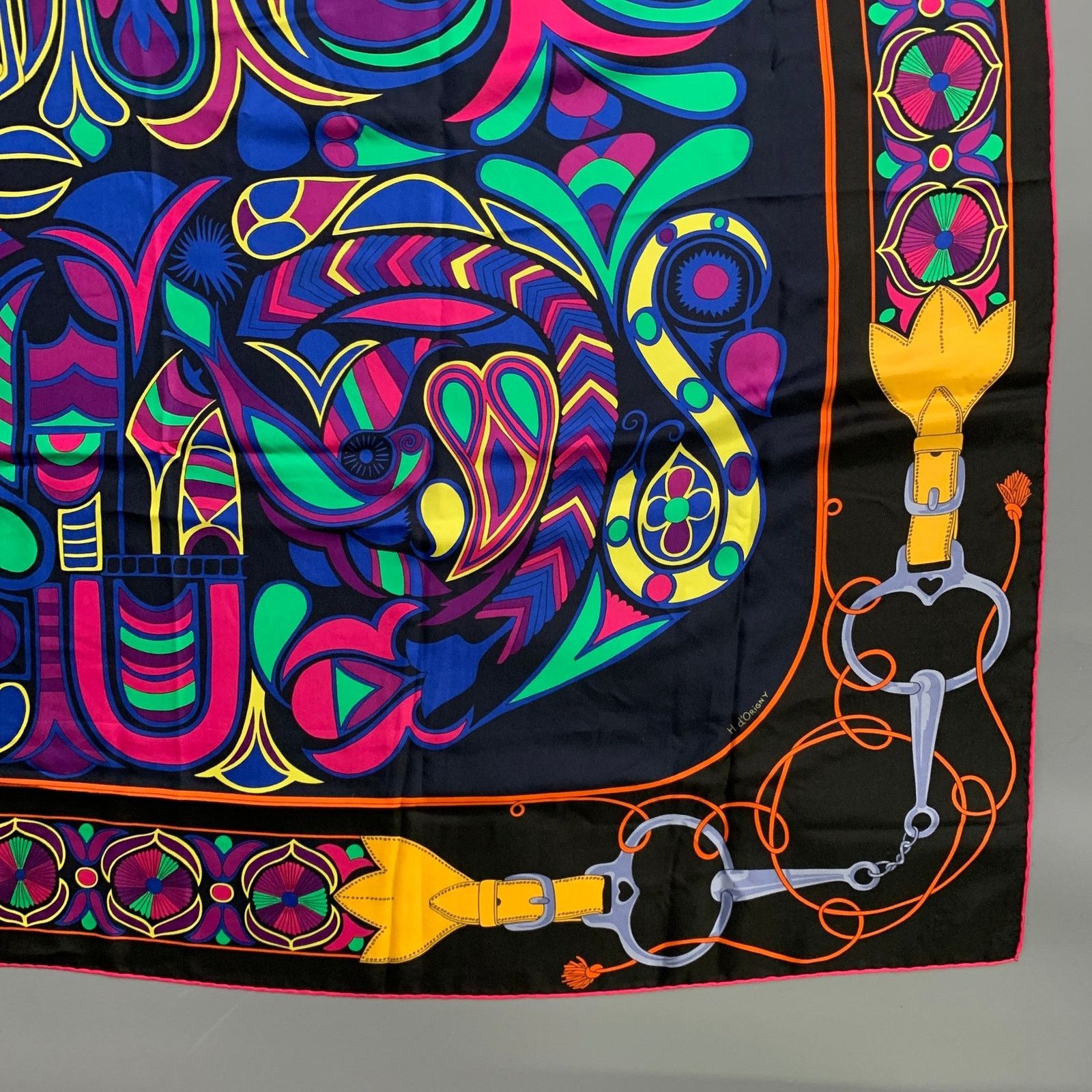 Hermes HERMES Black Color Block Horsebit Silk Scarves & Shawls Size ONE SIZE - 2 Thumbnail
