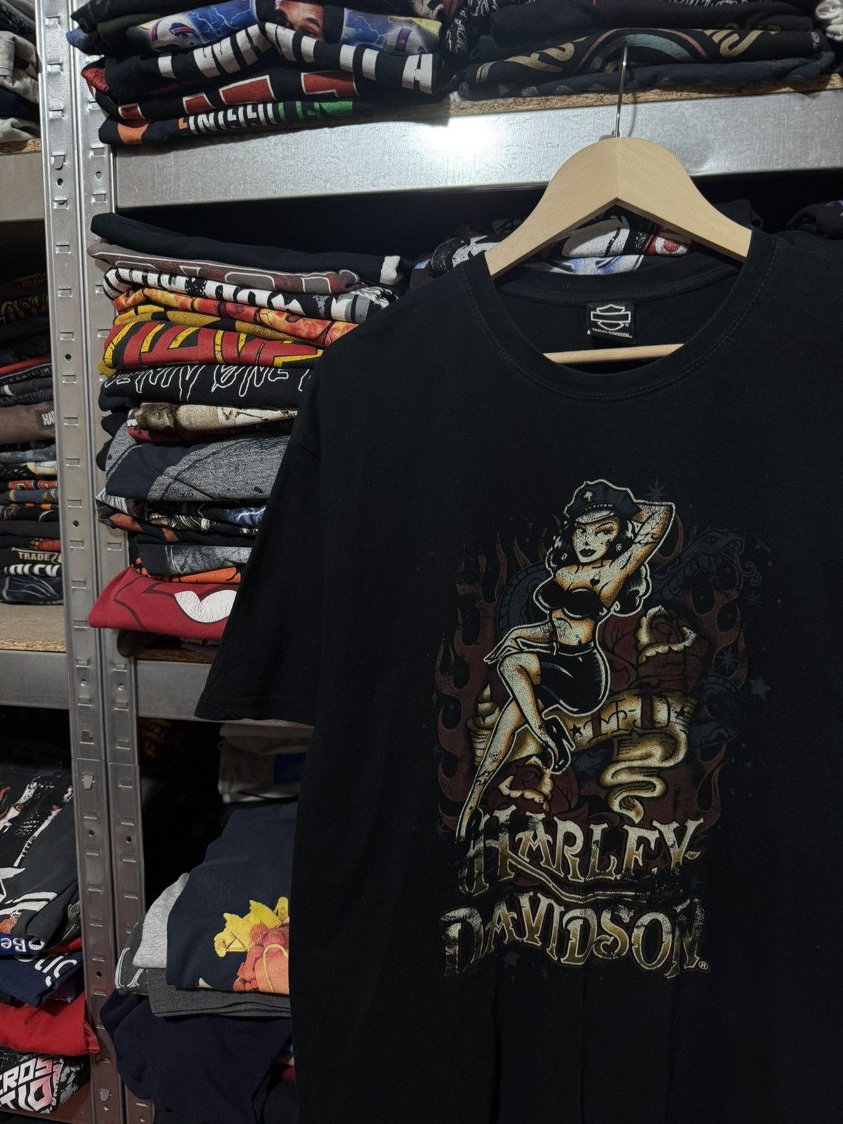 Harley Davidson Vintage 2009 Harley Davidson Sexy Cop Girl Ed Hardy T-Shirt Size US XL / EU 56 / 4 - 3 Thumbnail
