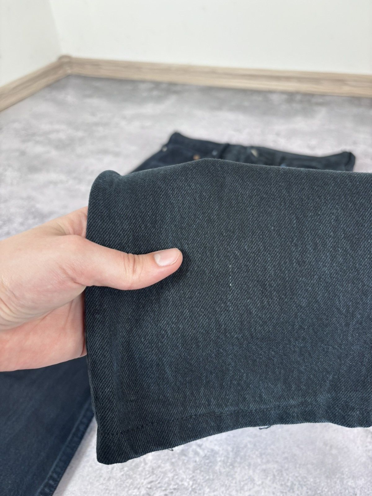 Levi's Vintage Levi’s 501 Men’s Black Denim Jeans USA Straight Size US 33 - 12 Thumbnail