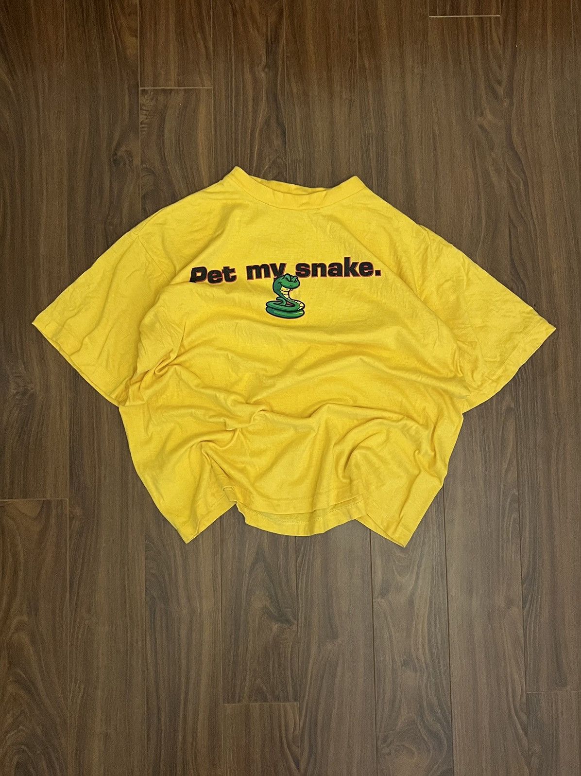 Vintage Vintage Joke “Pet my snake” Graphic Tee in Yellow Size US M / EU 48-50 / 2 - 3 Thumbnail
