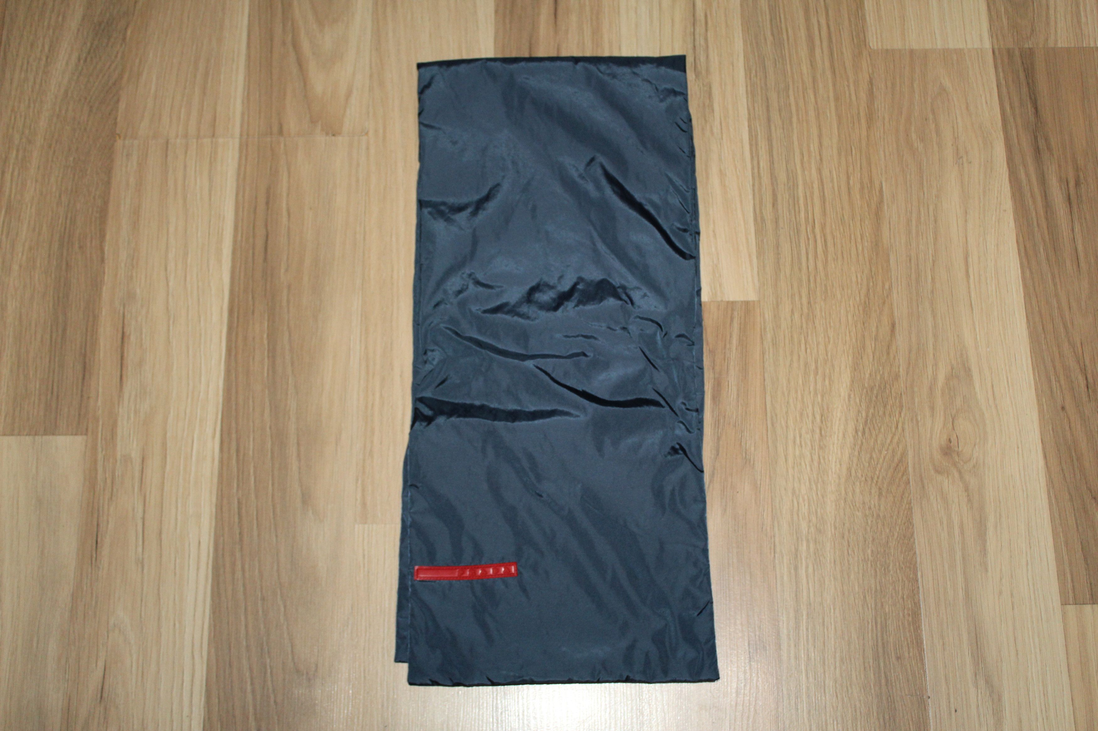 Prada Rare Prada Nylon Puffer Scarf Size ONE SIZE - 1 Thumbnail