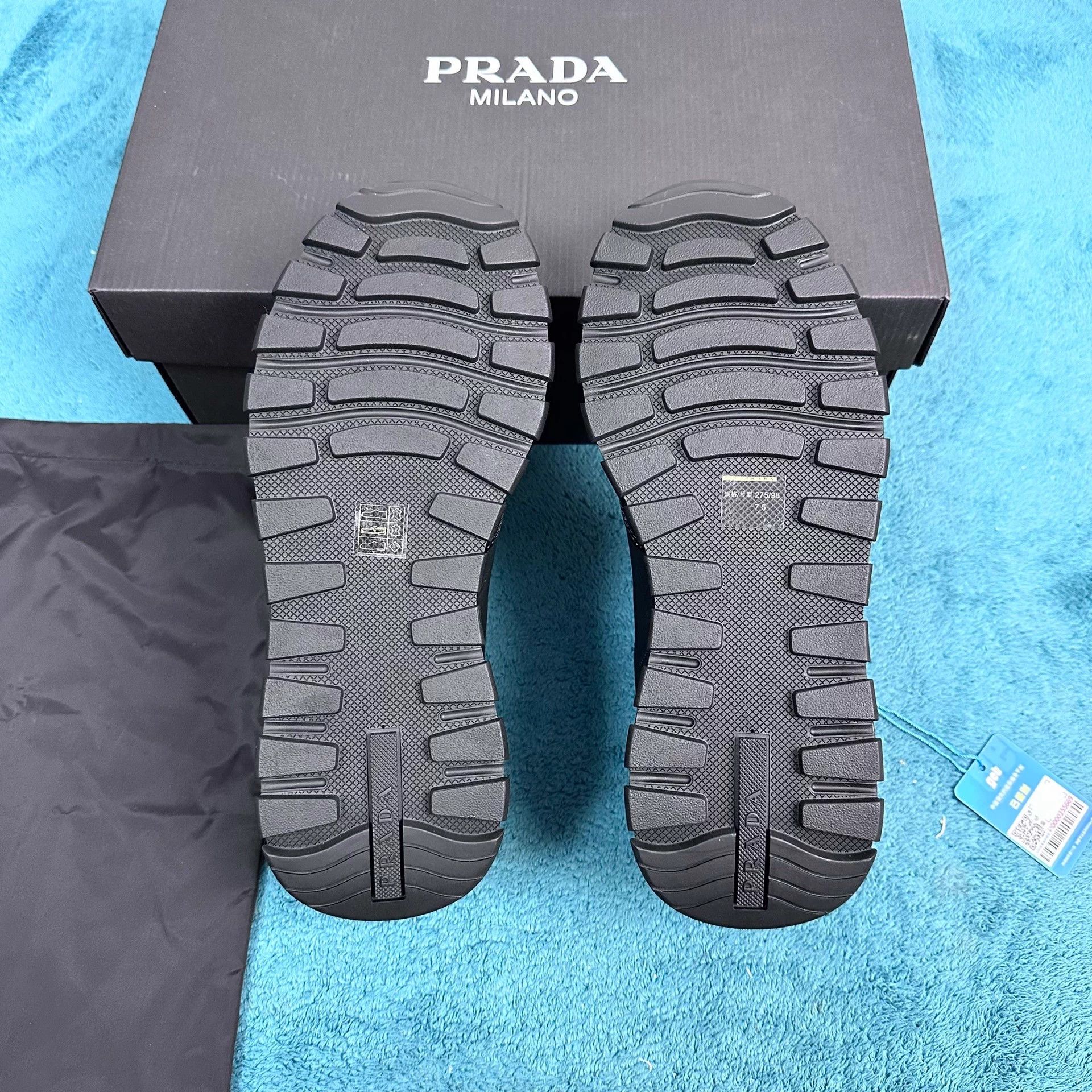 Prada Prada prax01 low-top logo sneakers black 7.5/41.5 Size US 7.5 / EU 40-41 - 5 Thumbnail