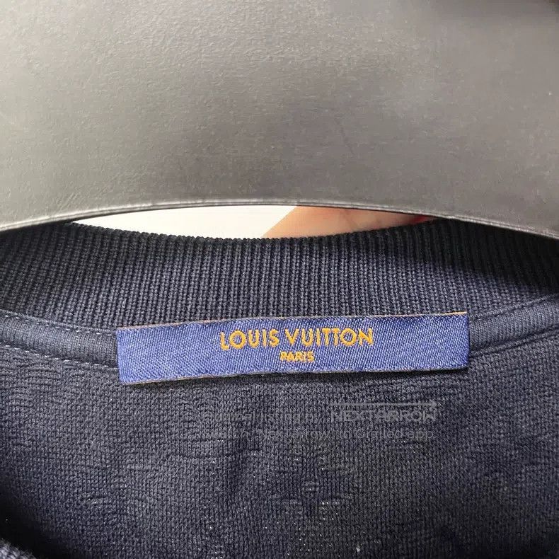 Louis Vuitton Louis Vuitton Black pocket full of dark lines short sleeve Size US M / EU 48-50 / 2 - 3 Thumbnail