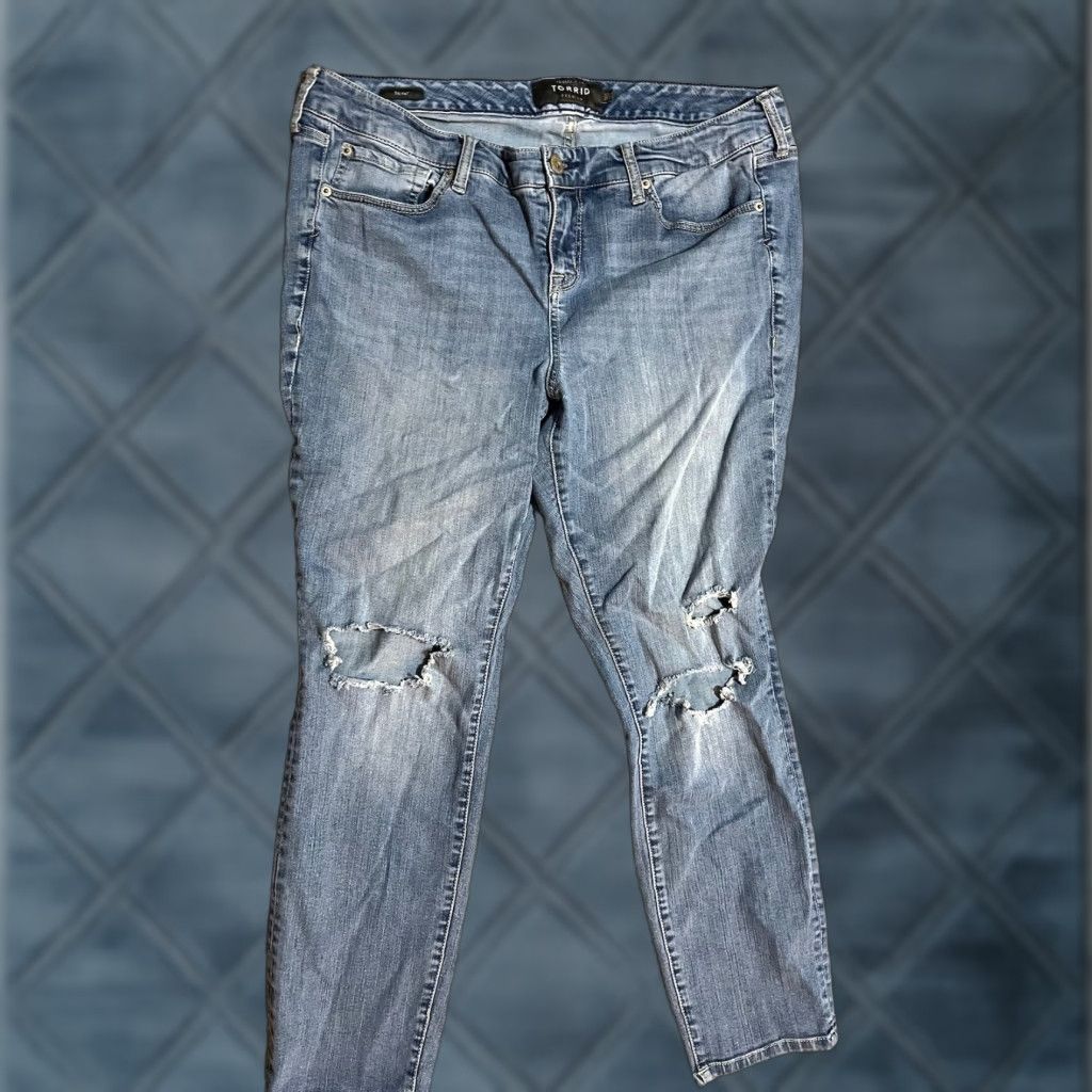 Torrid Torrid Jeans Women’s 16S Blue Skinny Ankle Premium Stretch Denim Cotton Distress 90s Bohemian City Classic Womens Size 38" / US 16 / IT 52 - 1 Thumbnail