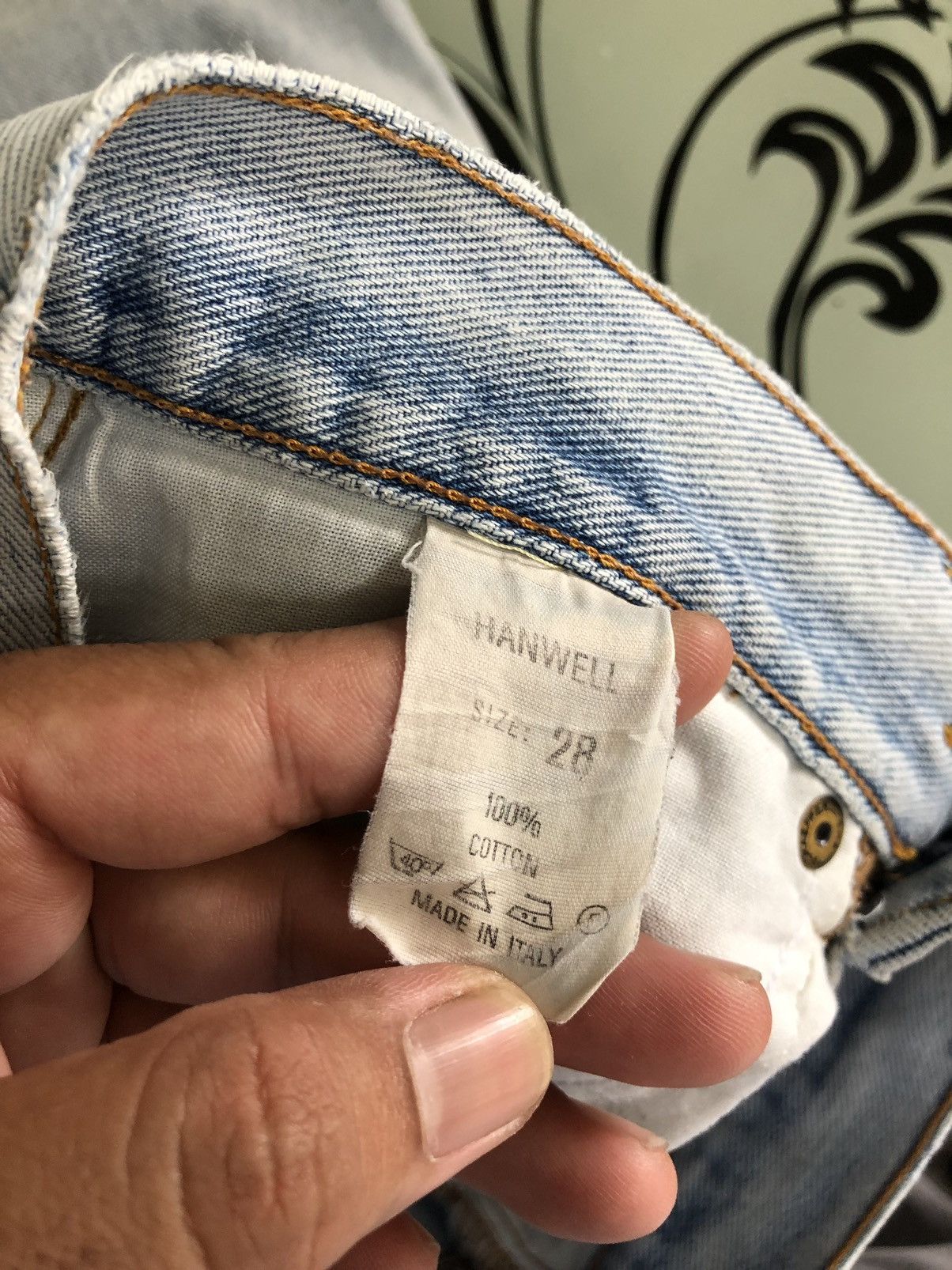 Burberry Vintage Burberry Distressed Denim Jeans Size 28" / US 6 / IT 42 - 16 Thumbnail