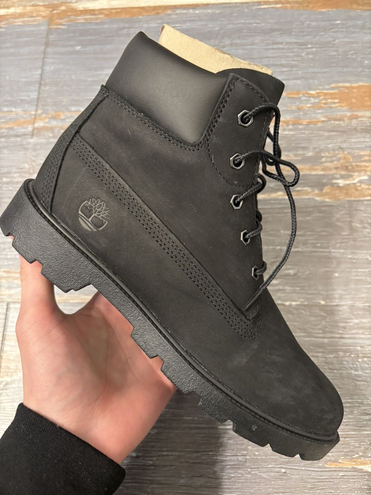 Timberland TIMBERLAND CLASSIC 6 IN WATERPROOF BOOT BLACK NUBUCK 6.5Y Size US 6.5 / EU 39-40 - 1 Thumbnail