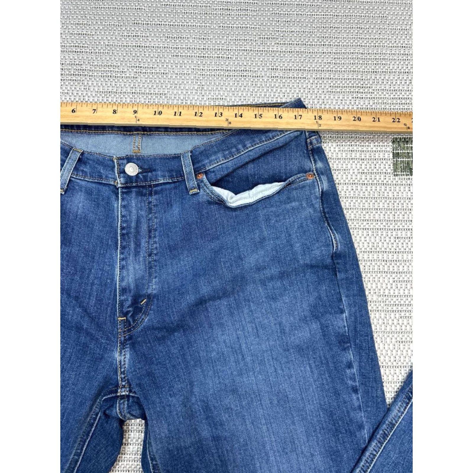 Levi's VINTAGE Levis 541 All Season Tech Jeans Mens 36 Blue Denim Mid Rise Tapered Leg 34x30 Size US 36 / EU 52 - 6 Thumbnail
