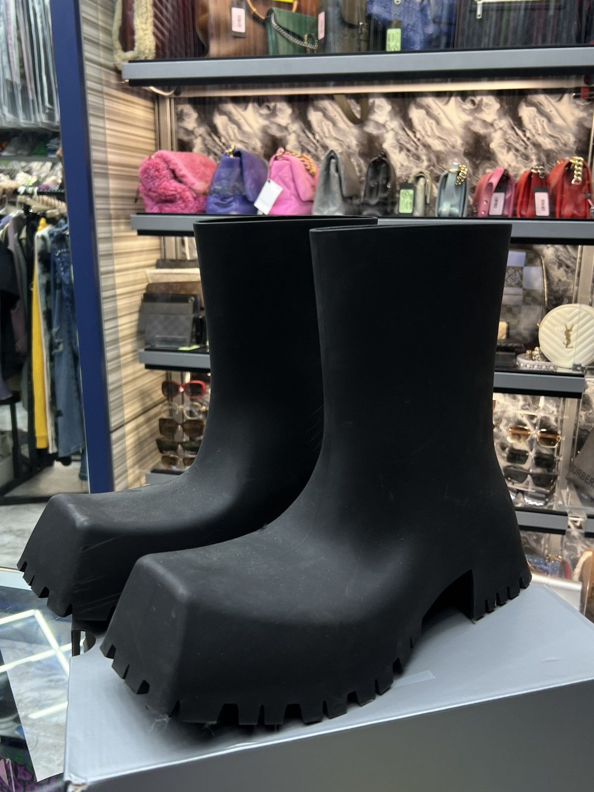 Balenciaga Balenciaga Trooper Rubber Boots Size US 11 / EU 44 - 1 Thumbnail