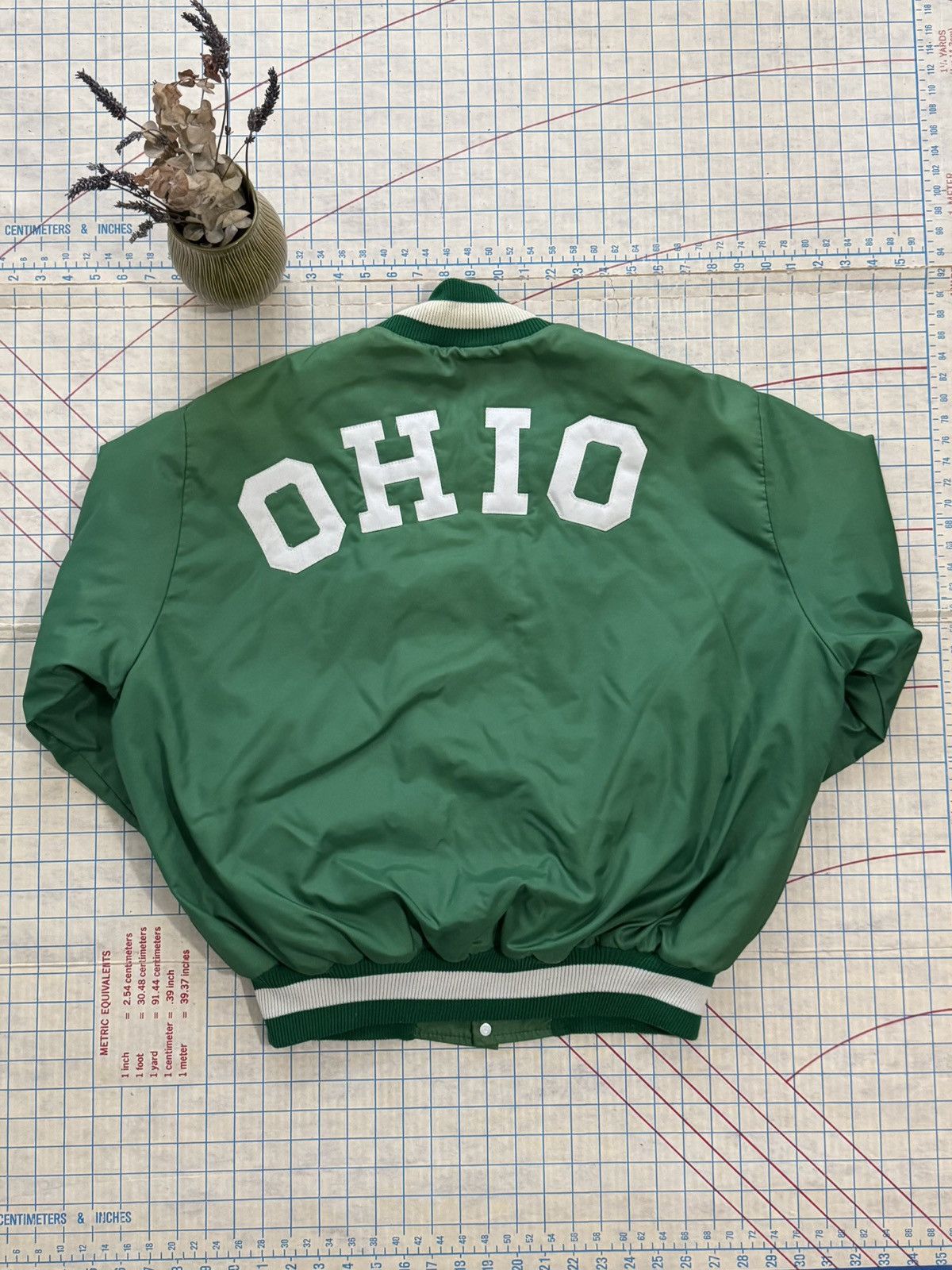 NCAA Vintage Ohio University Bobcats Satin Bomber Jacket Green Size US XL / EU 56 / 4 - 1 Thumbnail