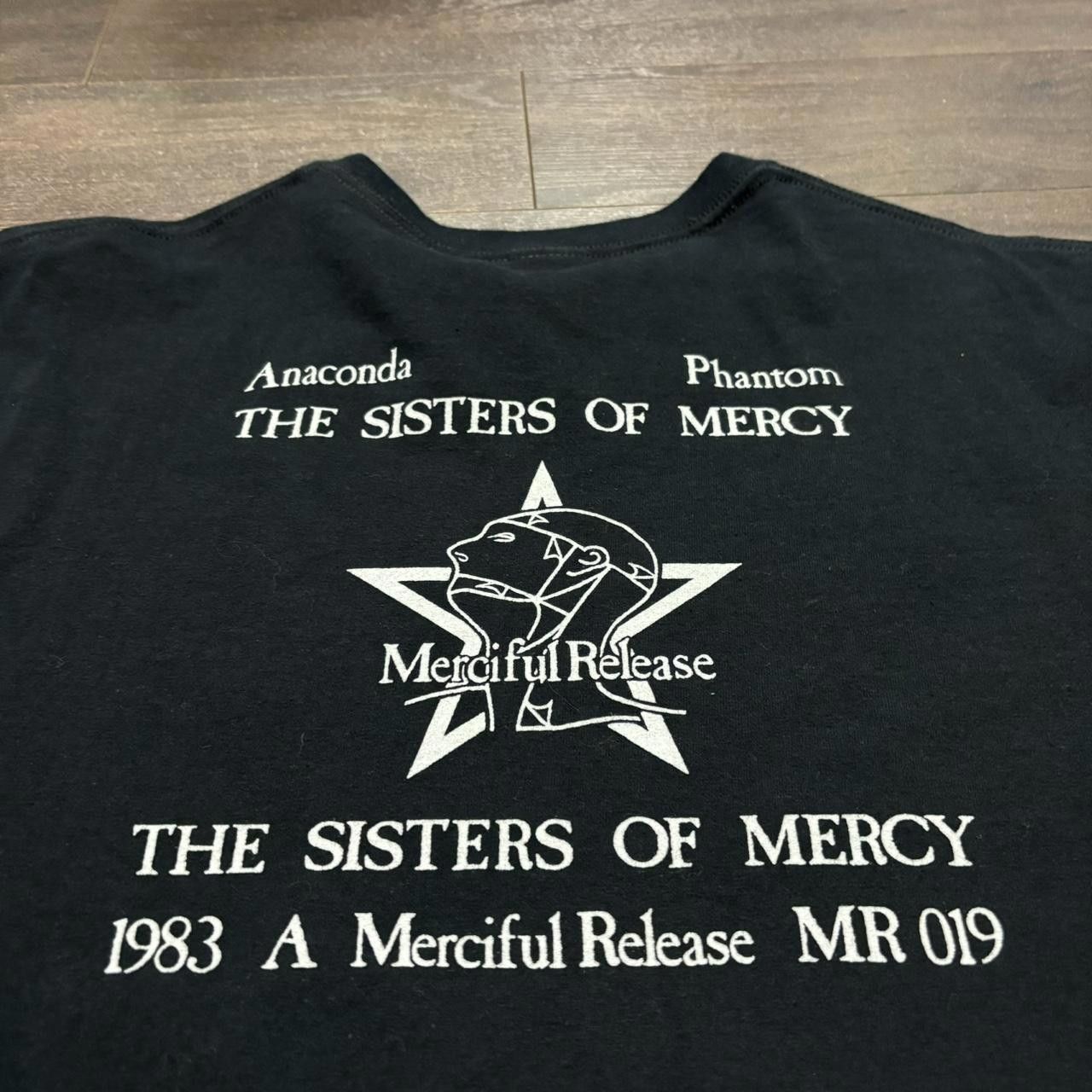 Gildan Vintage sisters of mercy t shirt 00s XXL Size US XXL / EU 58 / 5 - 4 Thumbnail