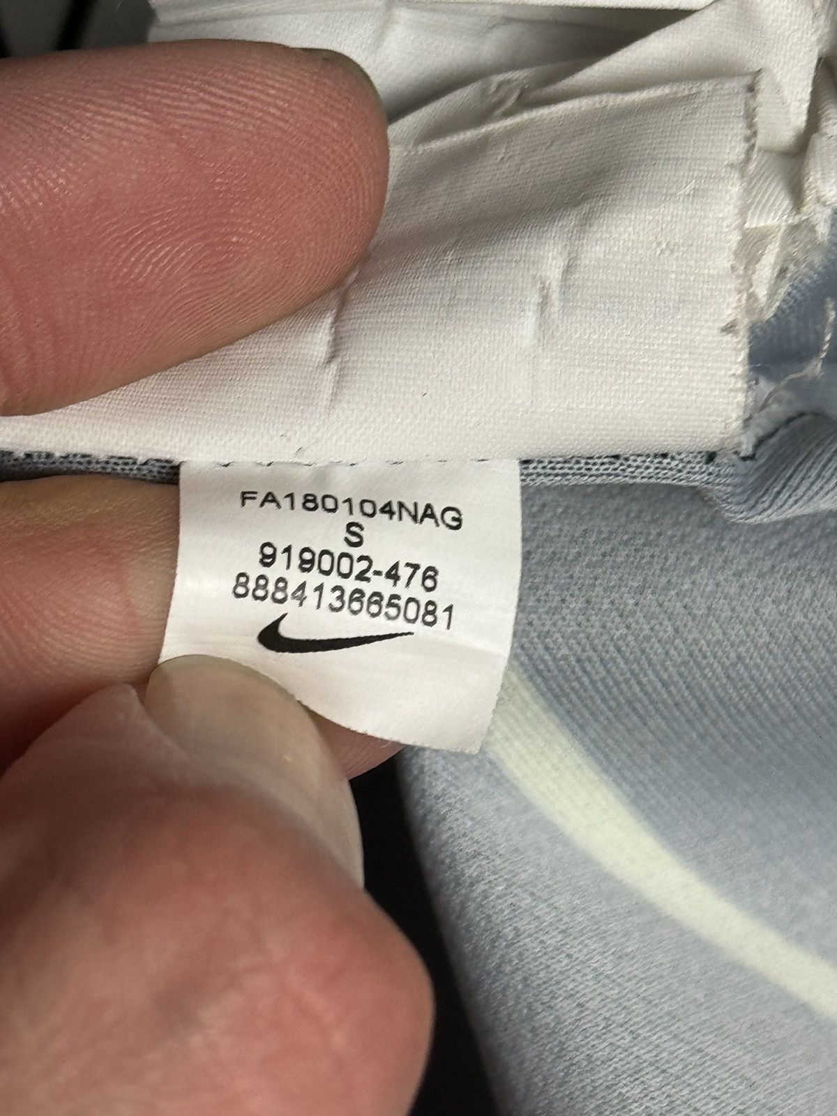 Nike Manchester City 18/19 Away Football Jersey Size US S / EU 44-46 / 1 - 11 Thumbnail
