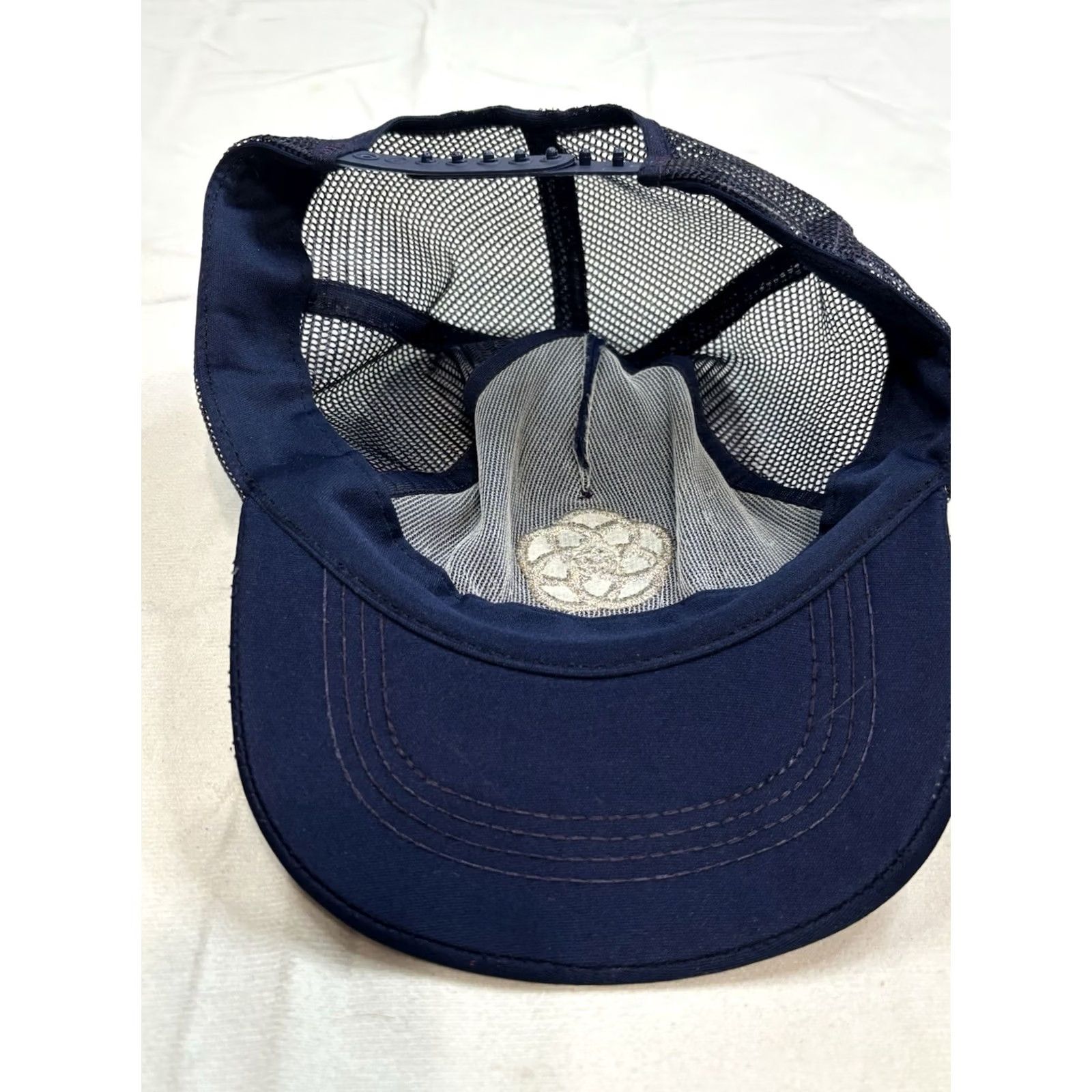 Vintage VINTAGE Disney Epcot Center Trucker SnapBack Hat Cap Blue Made In USA Mens Size ONE SIZE - 7 Thumbnail