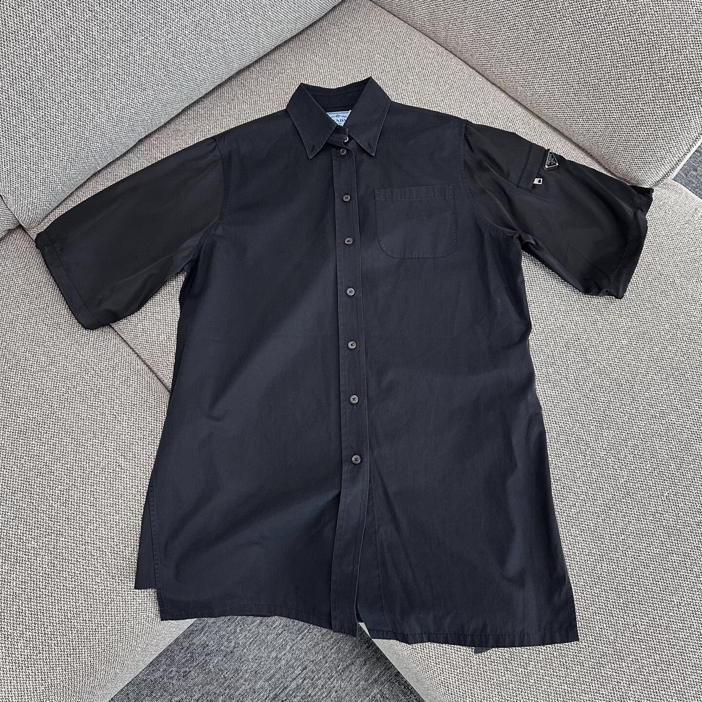 Prada Prada Black T-Shirt S Women Size S / US 4 / IT 40 - 1 Thumbnail