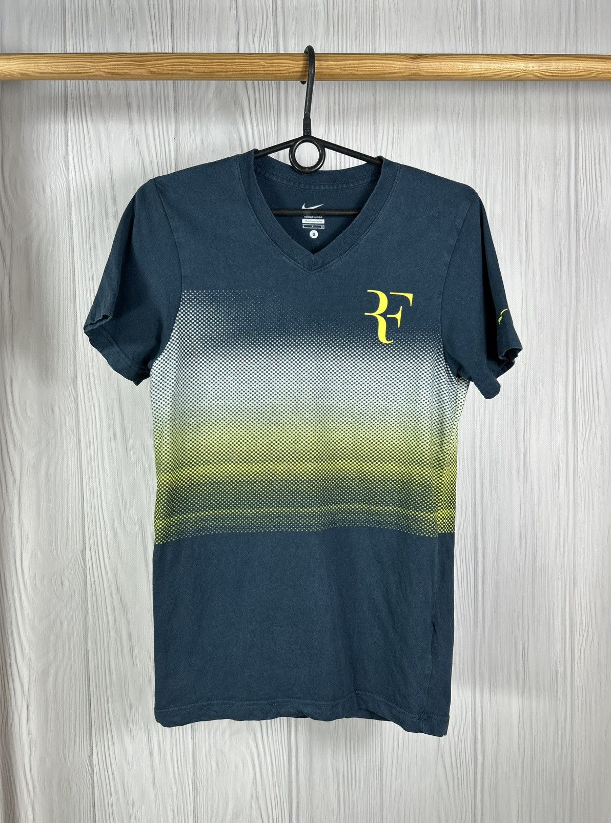 Vintage Vintage Nike Roger Federer T-Shirt Size S Size US S / EU 44-46 / 1 - 1 Thumbnail