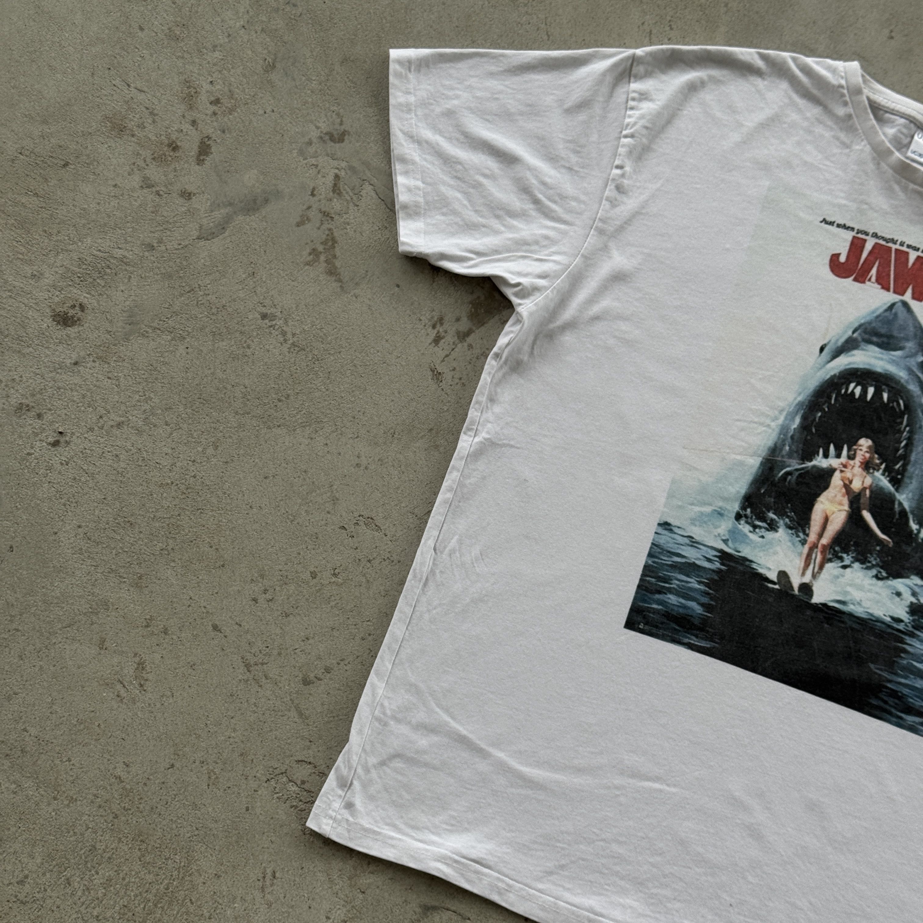 Vintage Uneek Jaws 2 Movie Poster White Graphic Tee Shirt XL Size US XL / EU 56 / 4 - 3 Thumbnail