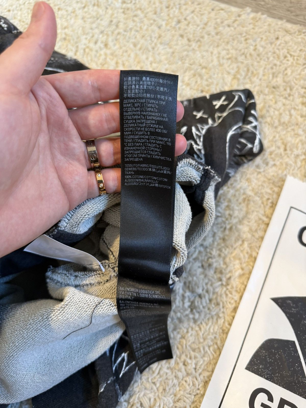 Balenciaga Balenciaga X HOWCOLE ends.rp CUSTOM TAPE HOODIE 1of1 Size US S / EU 44-46 / 1 - 18 Thumbnail