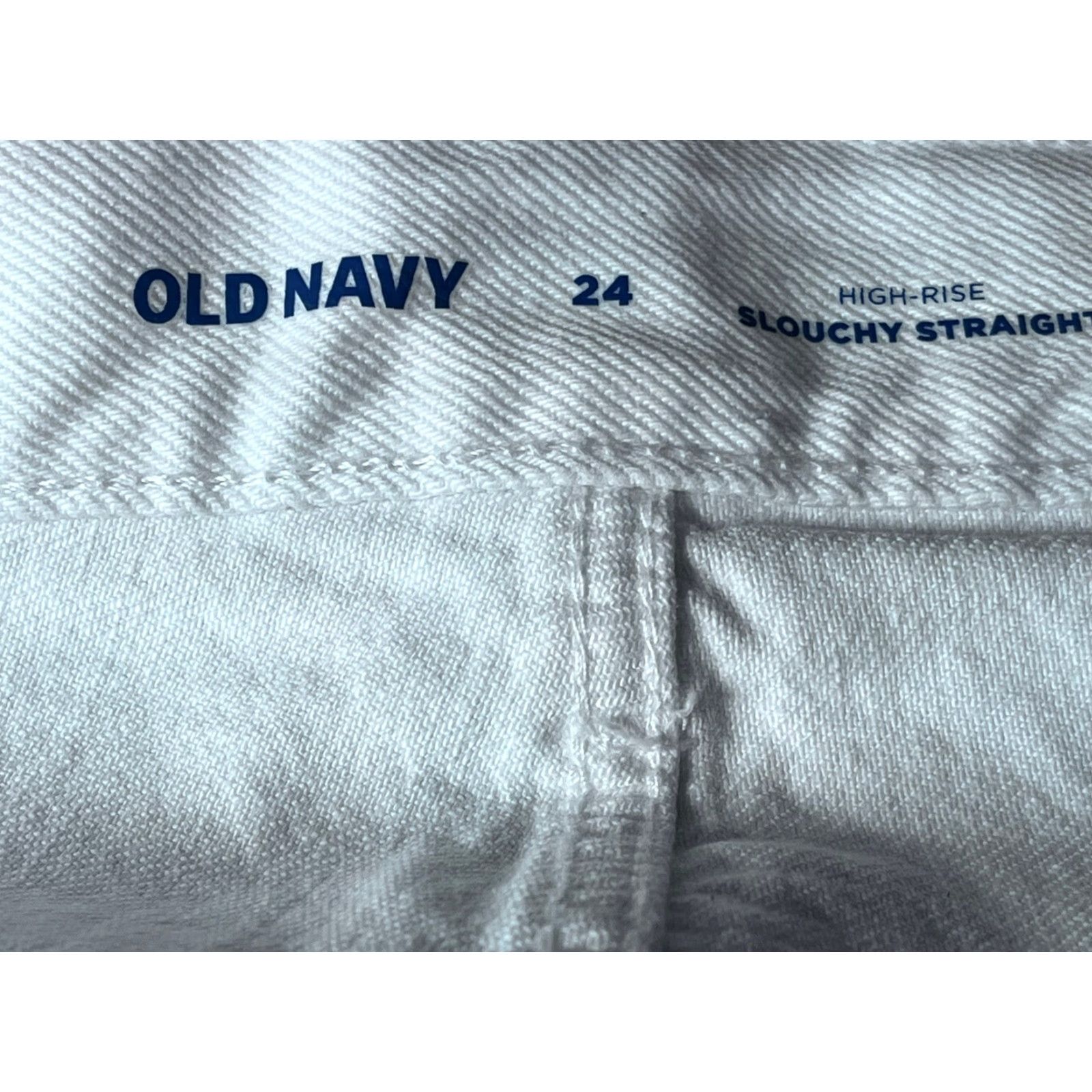 Old Navy Old Navy Slouchy Straight Capri Jeans Sz 24 Plus White NWT Womens Capris Crop Summer Size 42" / US 20 - 6 Thumbnail