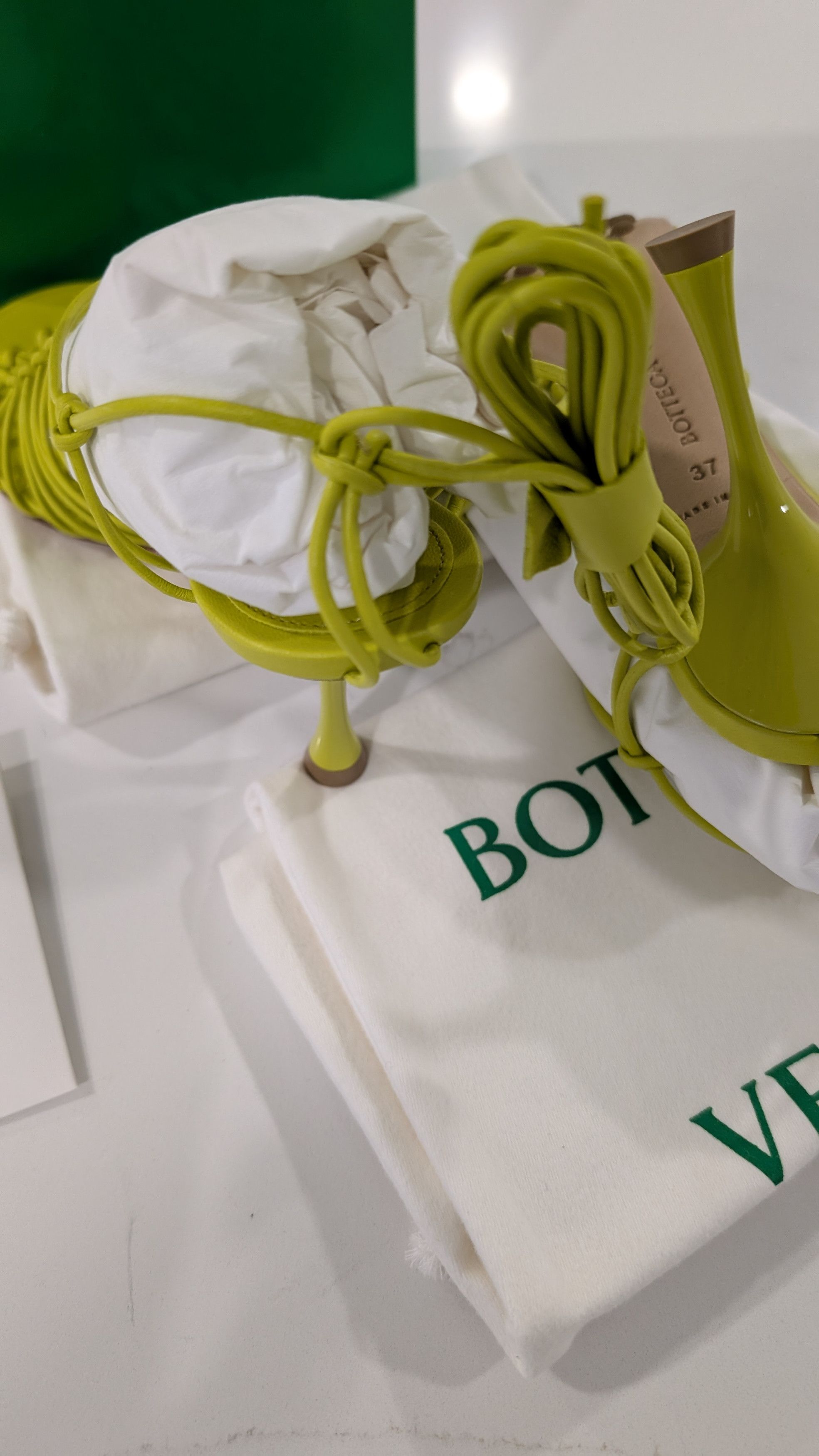 Bottega Veneta Bottega Veneta Dot Lace-Up Sandals Kiwi Leather Size US 7 / IT 37 - 14 Thumbnail