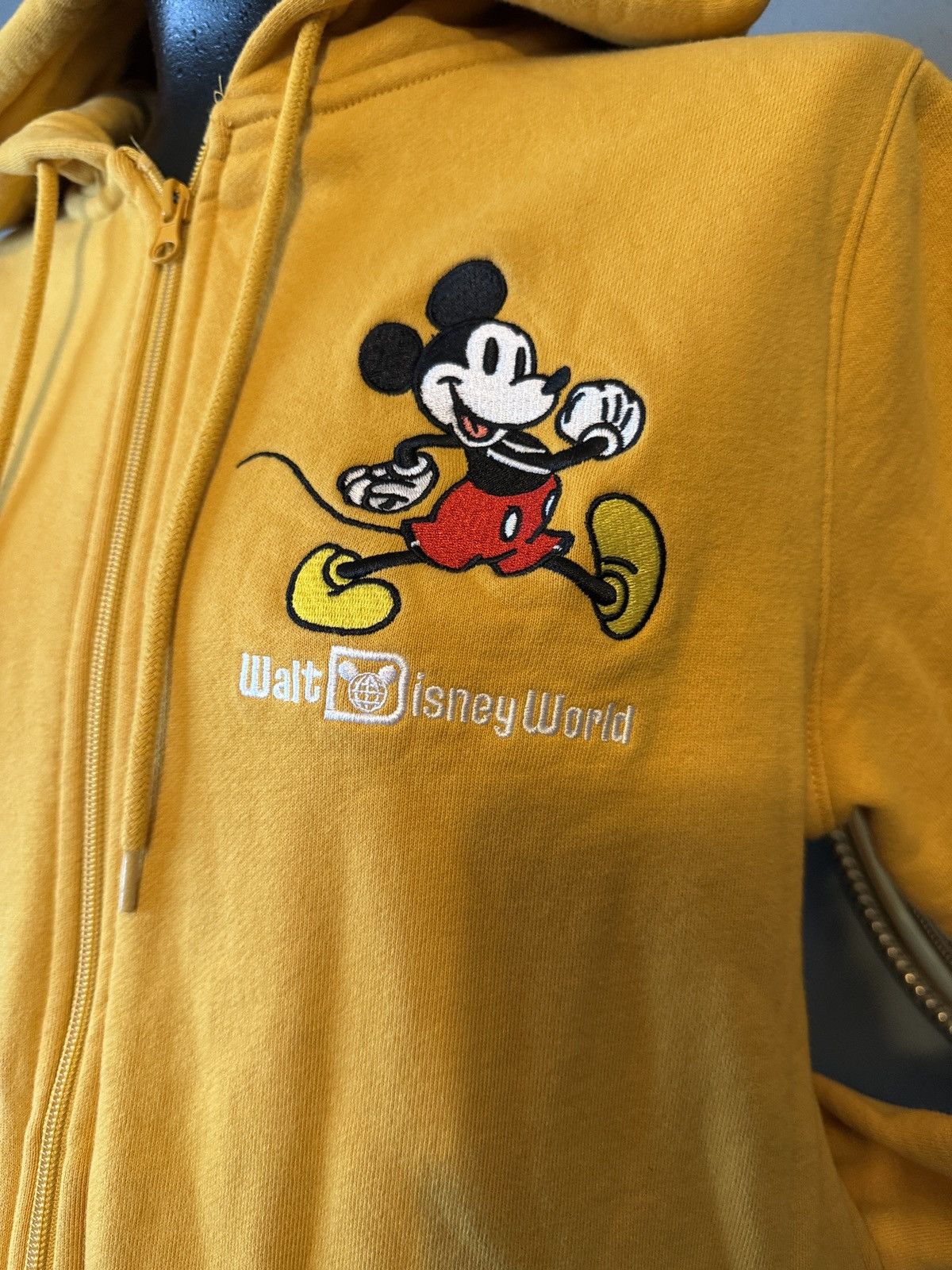 Disney Disney mustard yellow hoodie Size L / US 10 / IT 46 - 2 Thumbnail