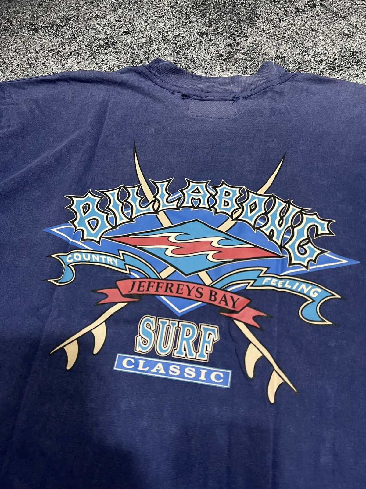 Comme des Garcons 2000s Archival Billabong Surf Thrashed Graphic Faded Tee y2k Size US L / EU 52-54 / 3 - 3 Thumbnail