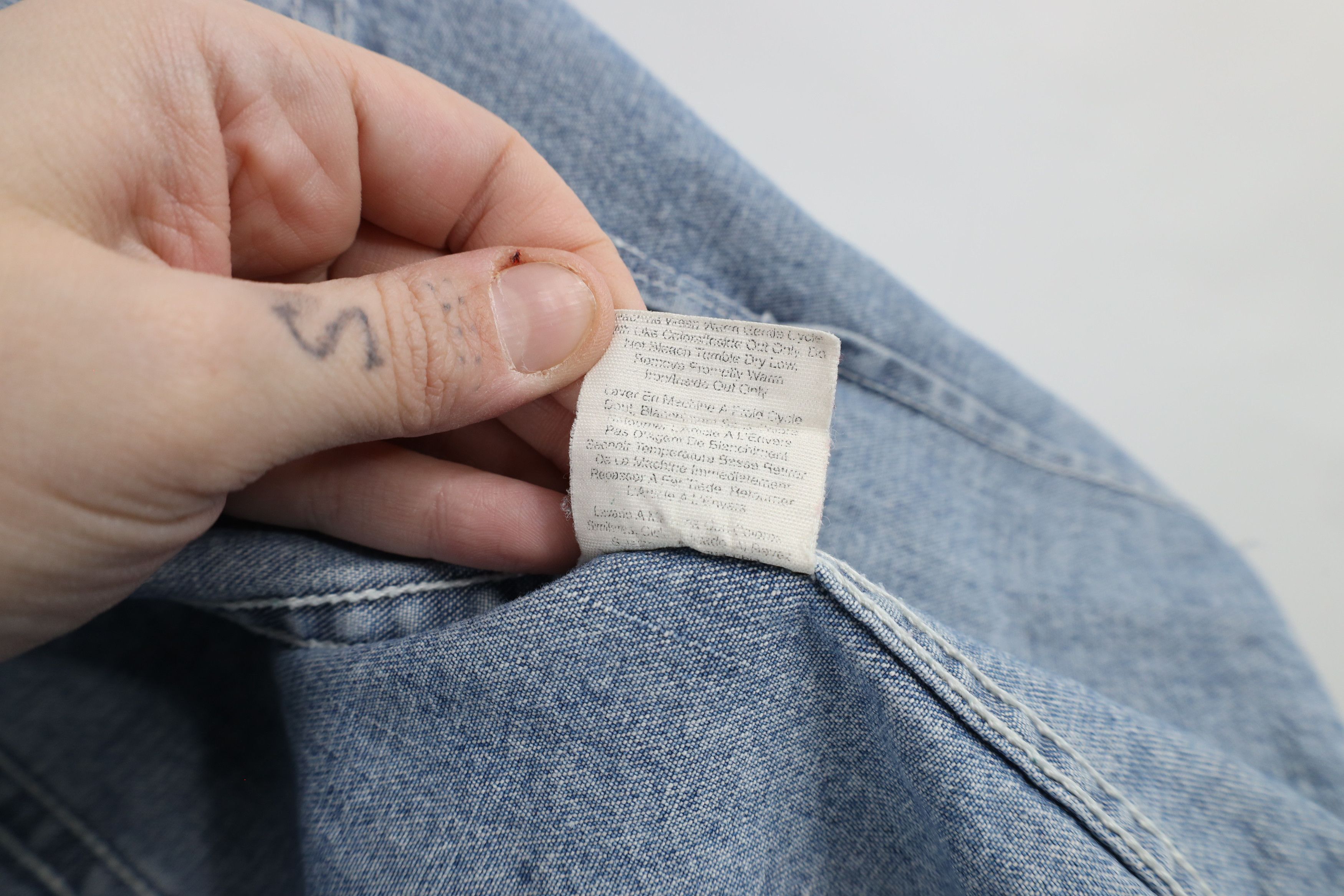 DKNY × Vintage Vintage 90s DKNY Western Denim Jean Sleeveless Button Shirt Size S / US 4 / IT 40 - 9 Thumbnail