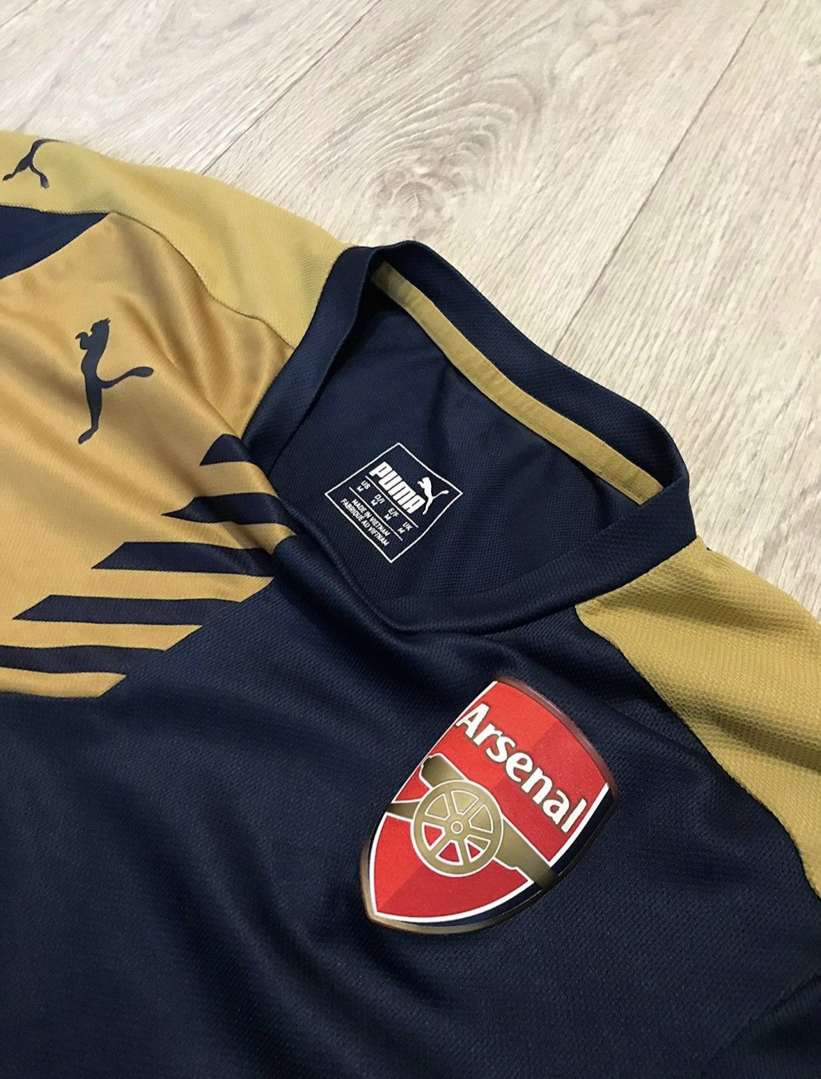 Puma 🔷Vintage Puma Arsenal Soccer jersey🔷 Size US M / EU 48-50 / 2 - 4 Thumbnail