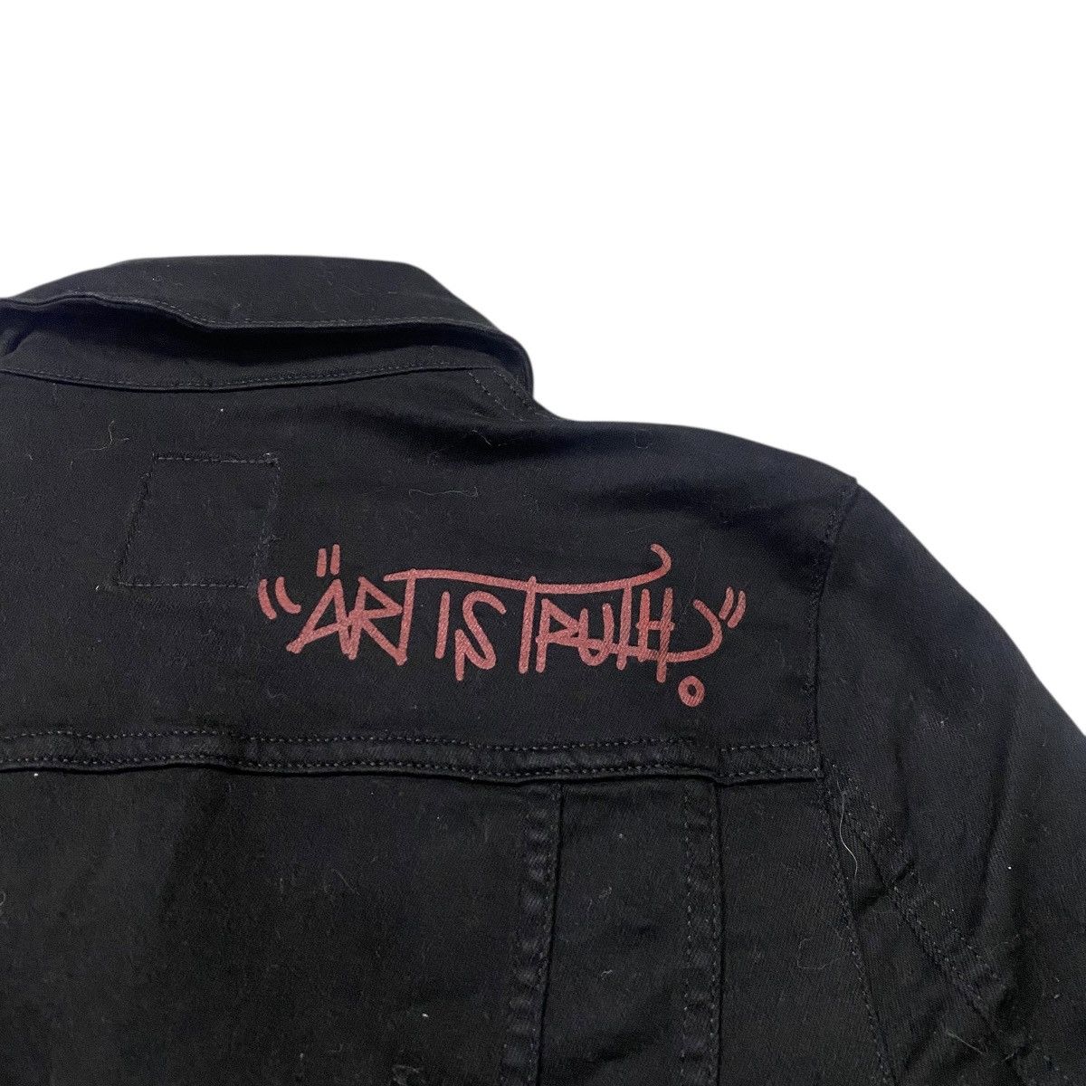Zadig & Voltaire Zadig & Voltaire denim jacket with graffiti style graphics Size XS / US 0-2 / IT 36-38 - 18 Thumbnail