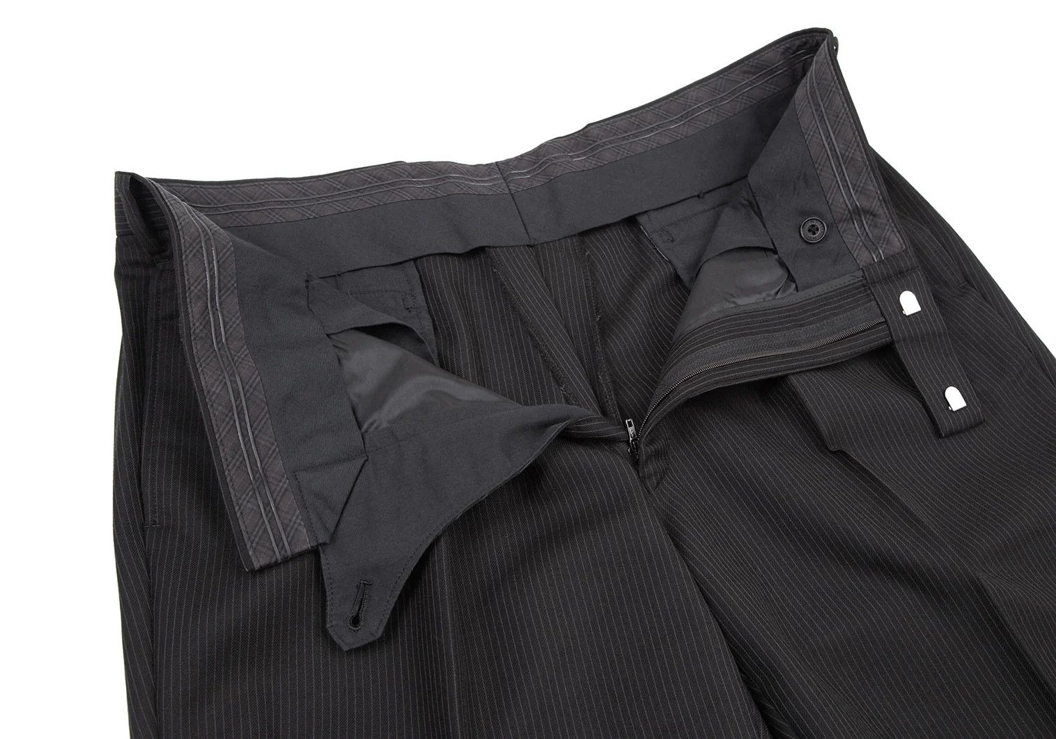 Burberry Wool Pinstripe Suit Set Up in Black, Size 42L Size US XS / EU 42 / 0 - 15 Thumbnail