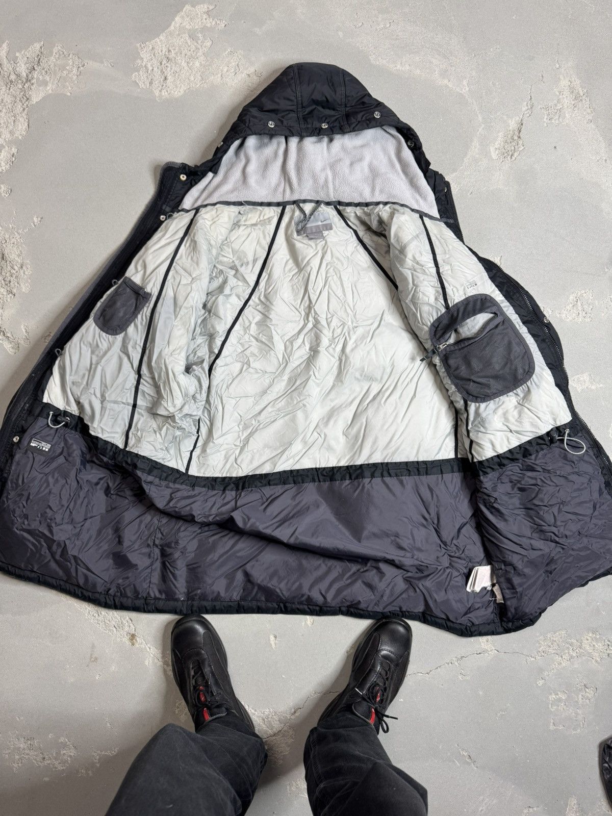 Nike × Vintage Vintage 90s Nike Black Puffer Down Jacket Mini Swoosh Logo Size US XL / EU 56 / 4 - 7 Thumbnail
