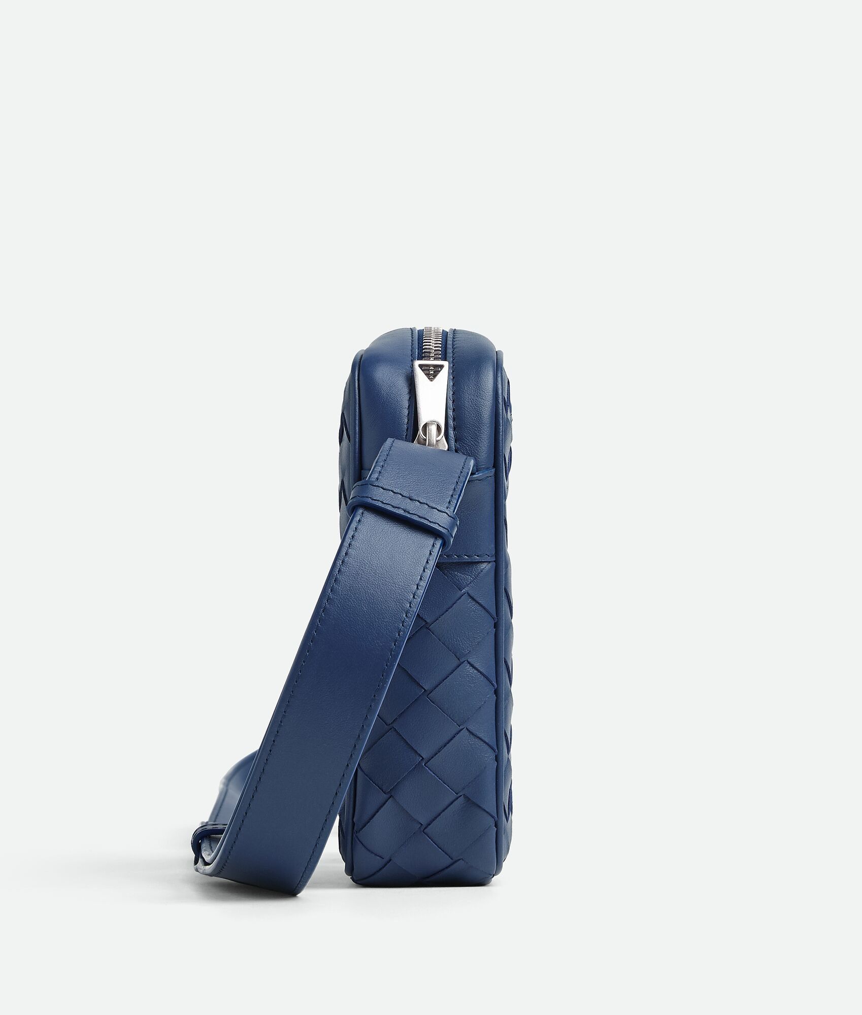 Bottega Veneta o1n1vont0225 Size:OS /Unisex Intrecciato Zipped Phone Pouch Size ONE SIZE - 2 Thumbnail